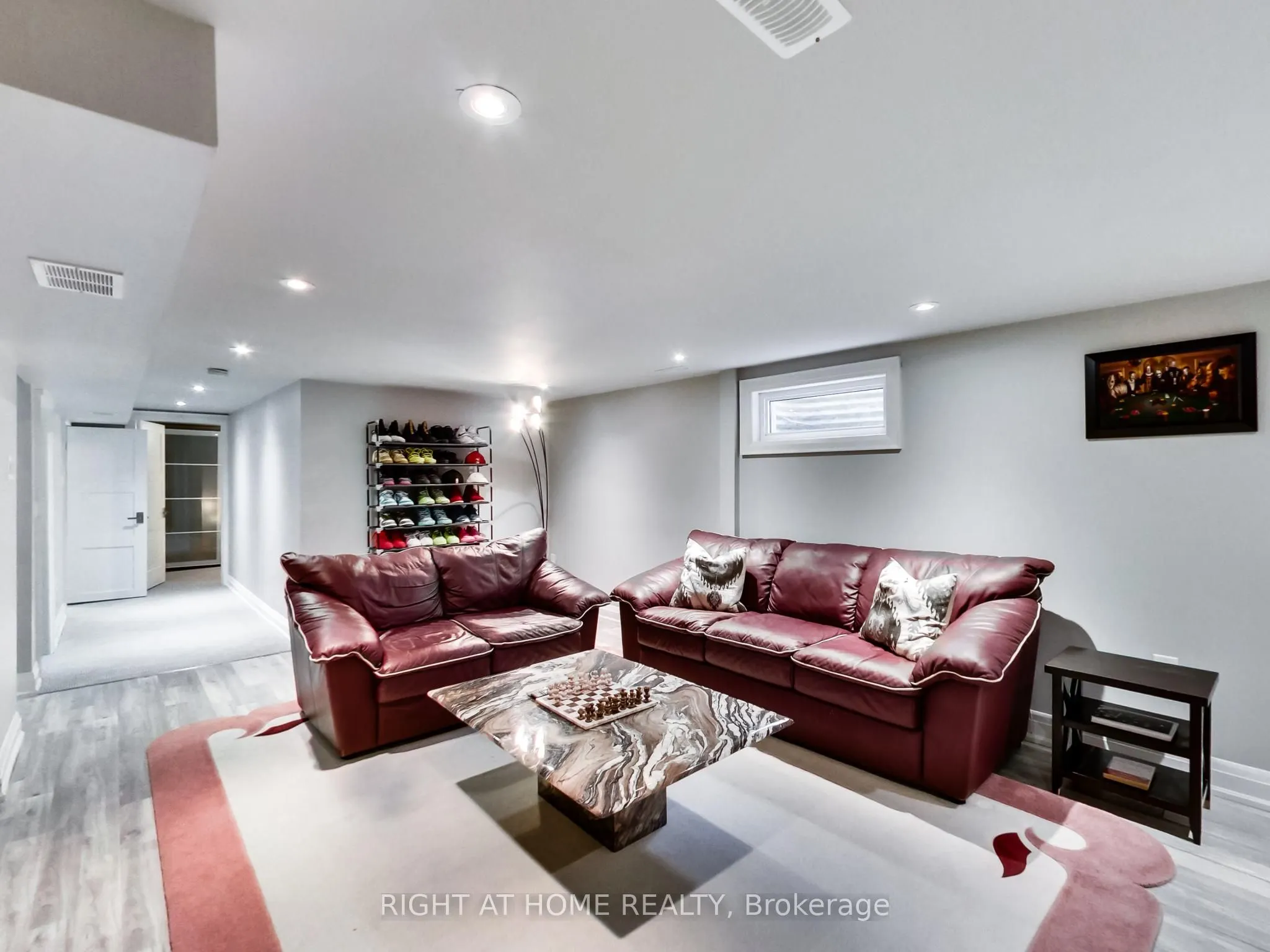 1816 Pattinson Crescent