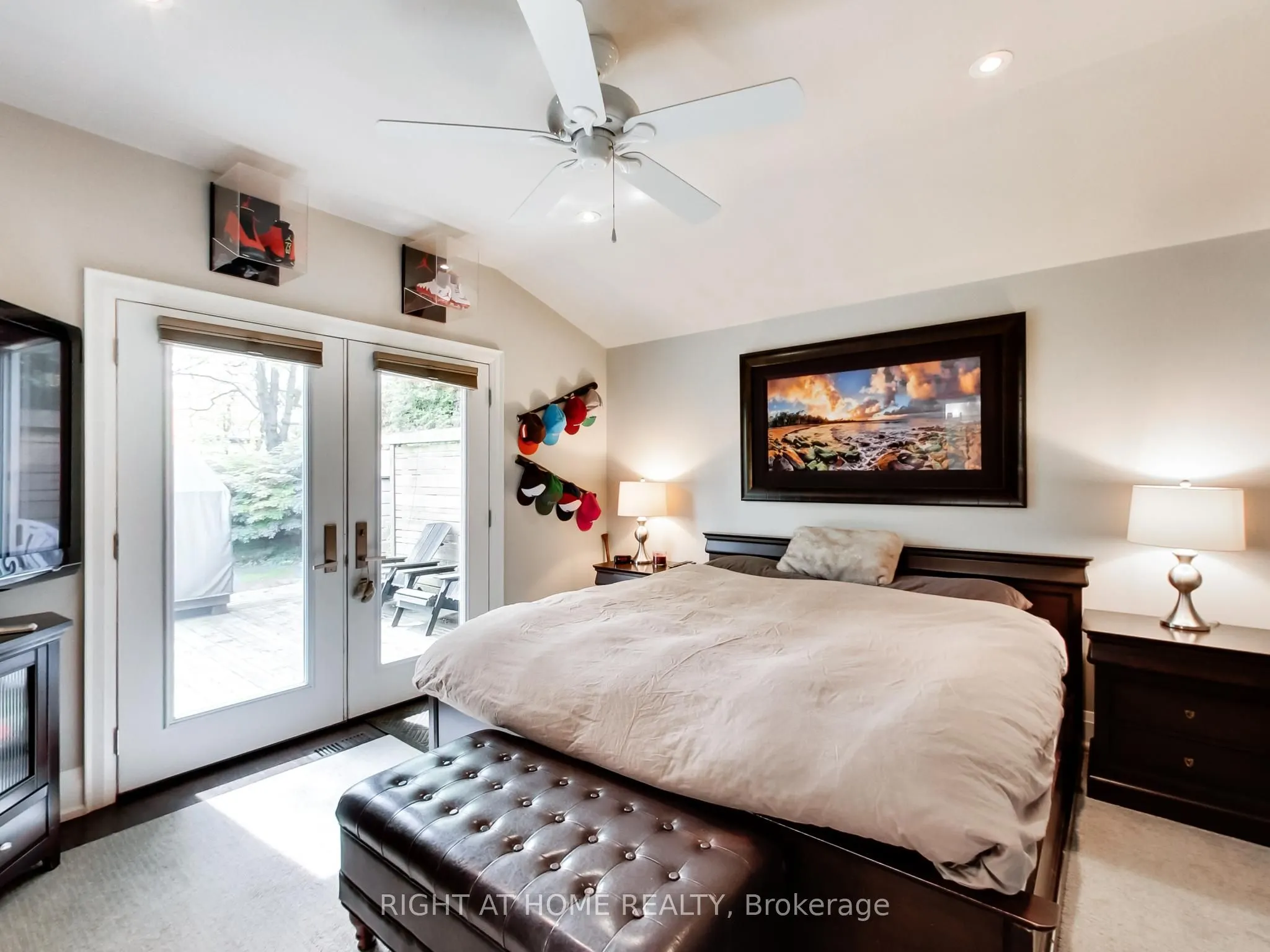1816 Pattinson Crescent