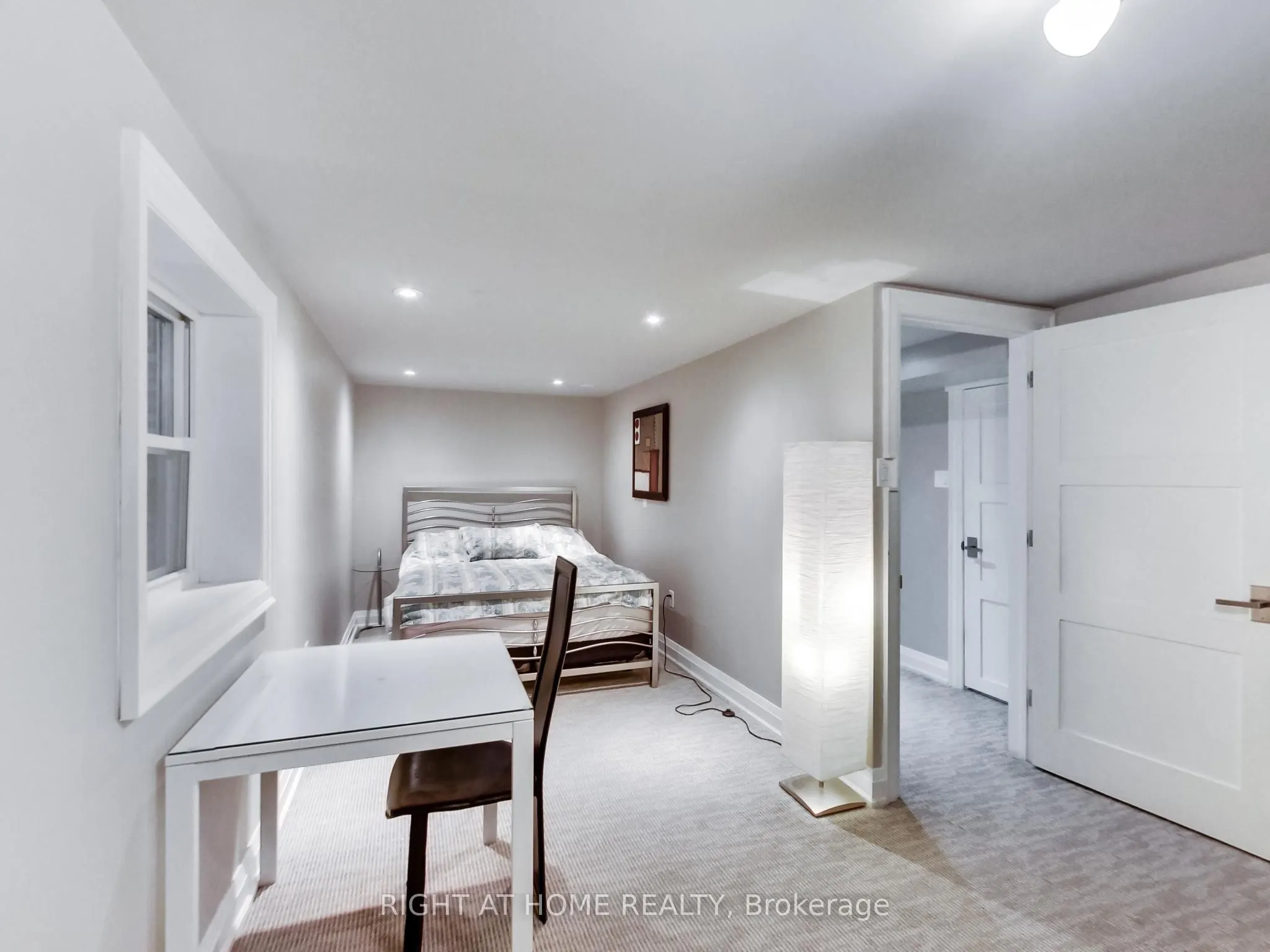 1816 Pattinson Crescent