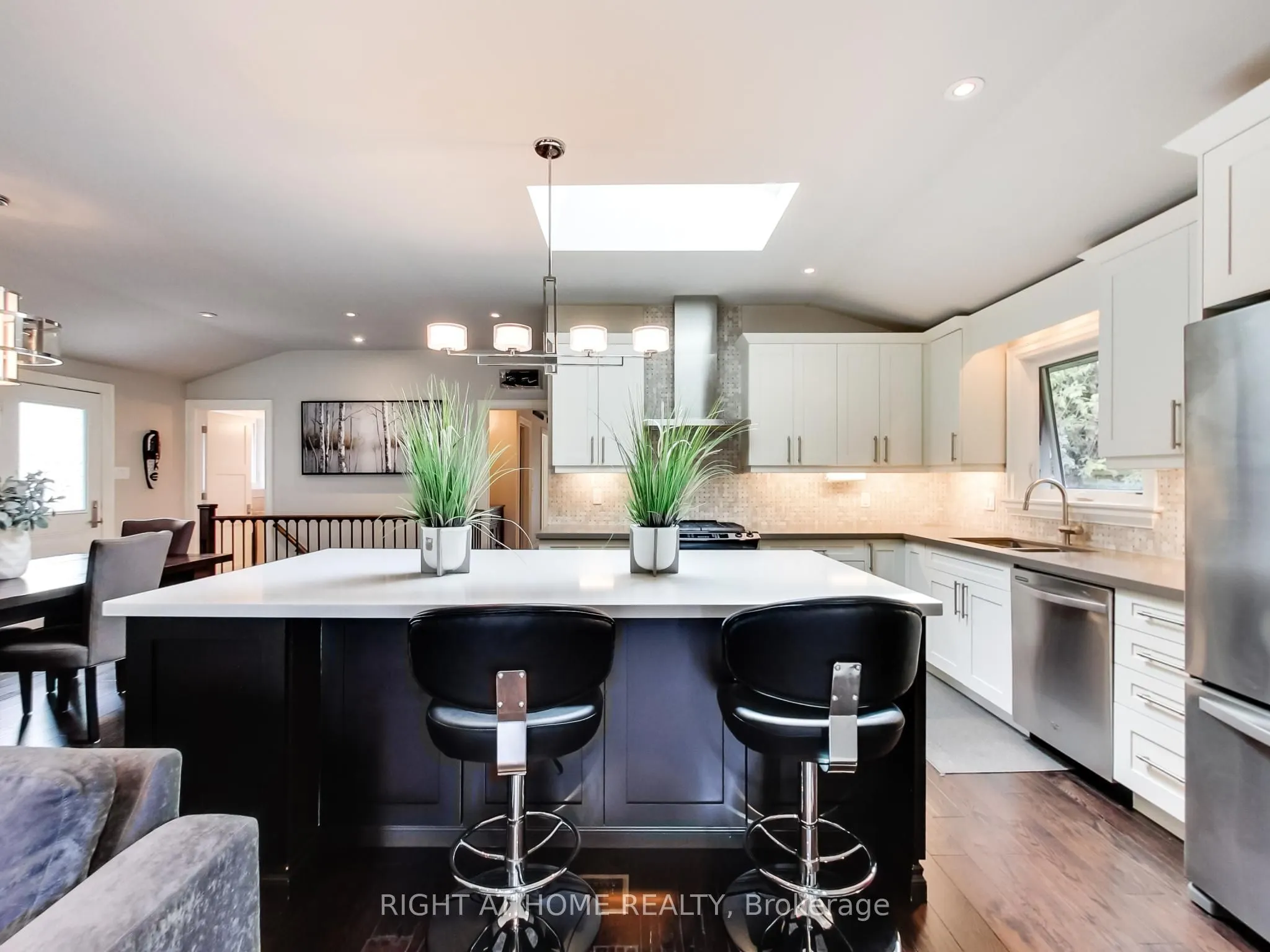 1816 Pattinson Crescent