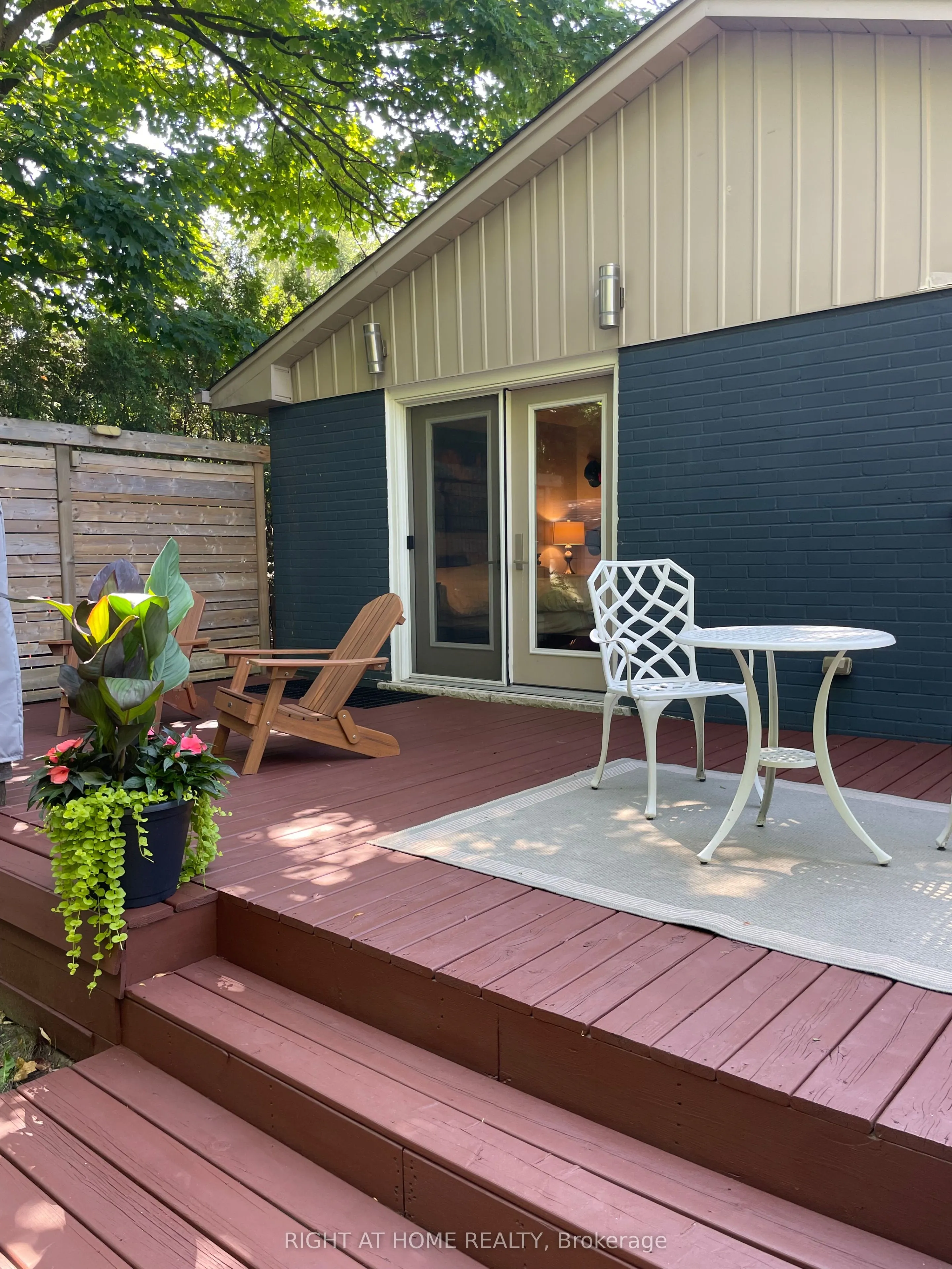 1816 Pattinson Crescent