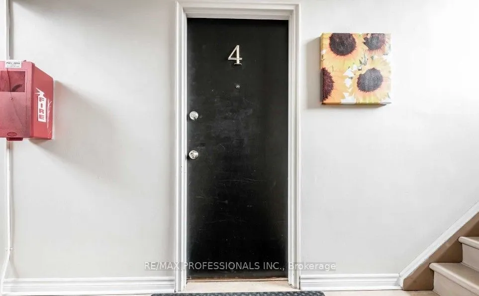 32 Heman Street, #4