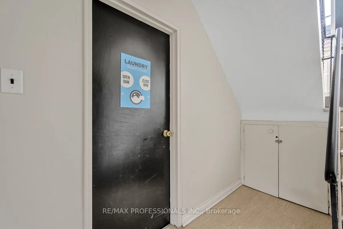 32 Heman Street, #4