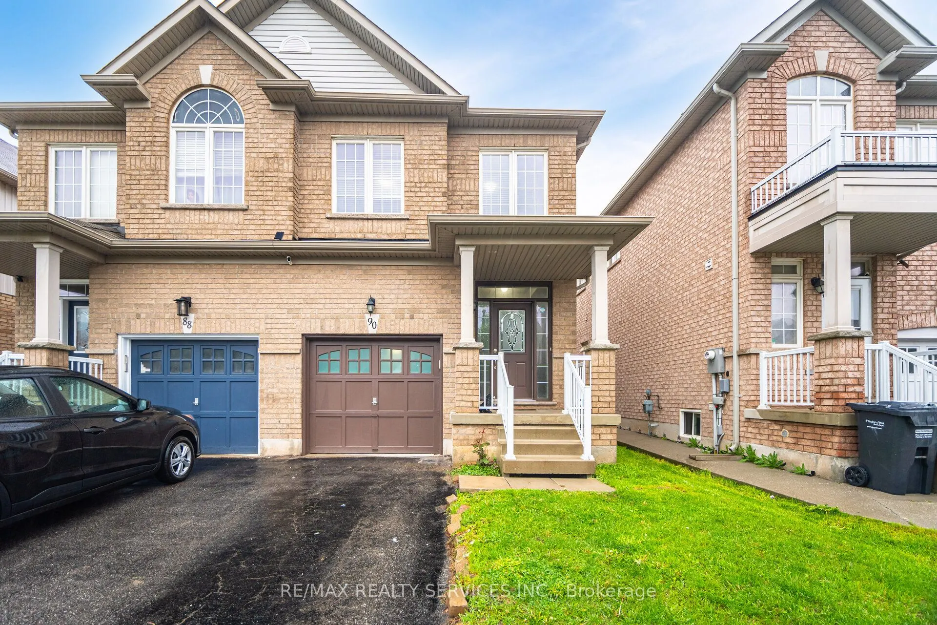 90 Crumlin Crescent