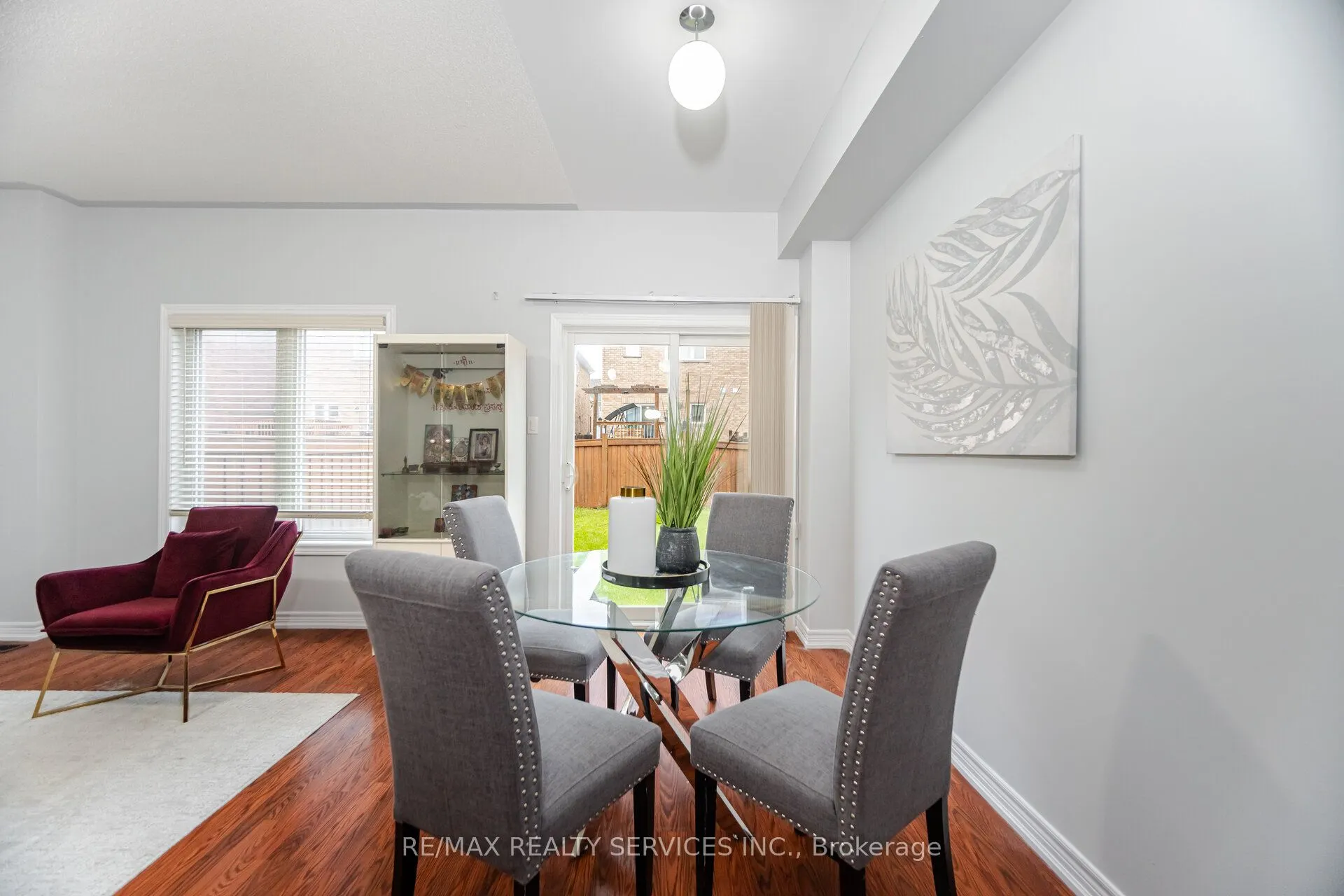 90 Crumlin Crescent