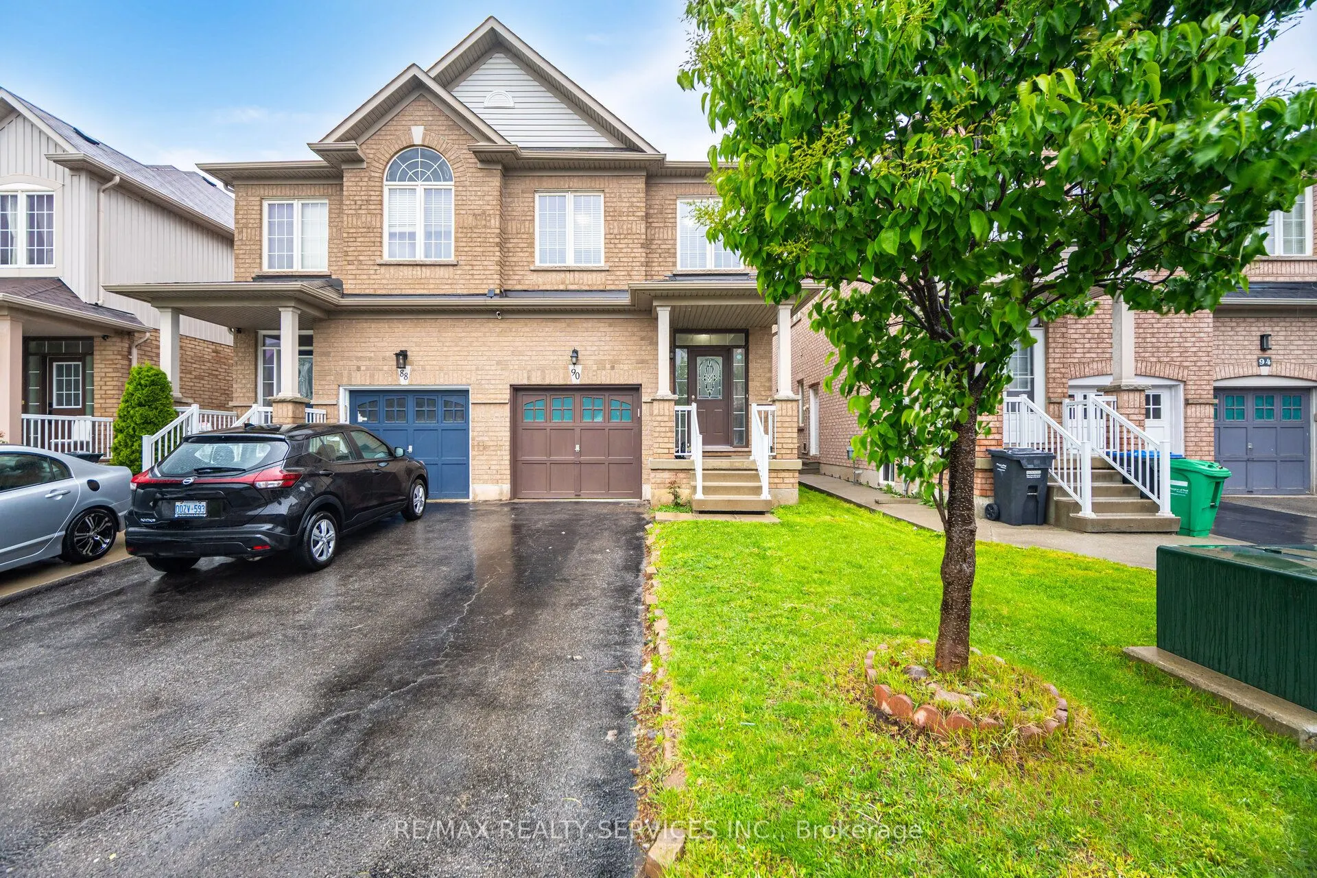90 Crumlin Crescent