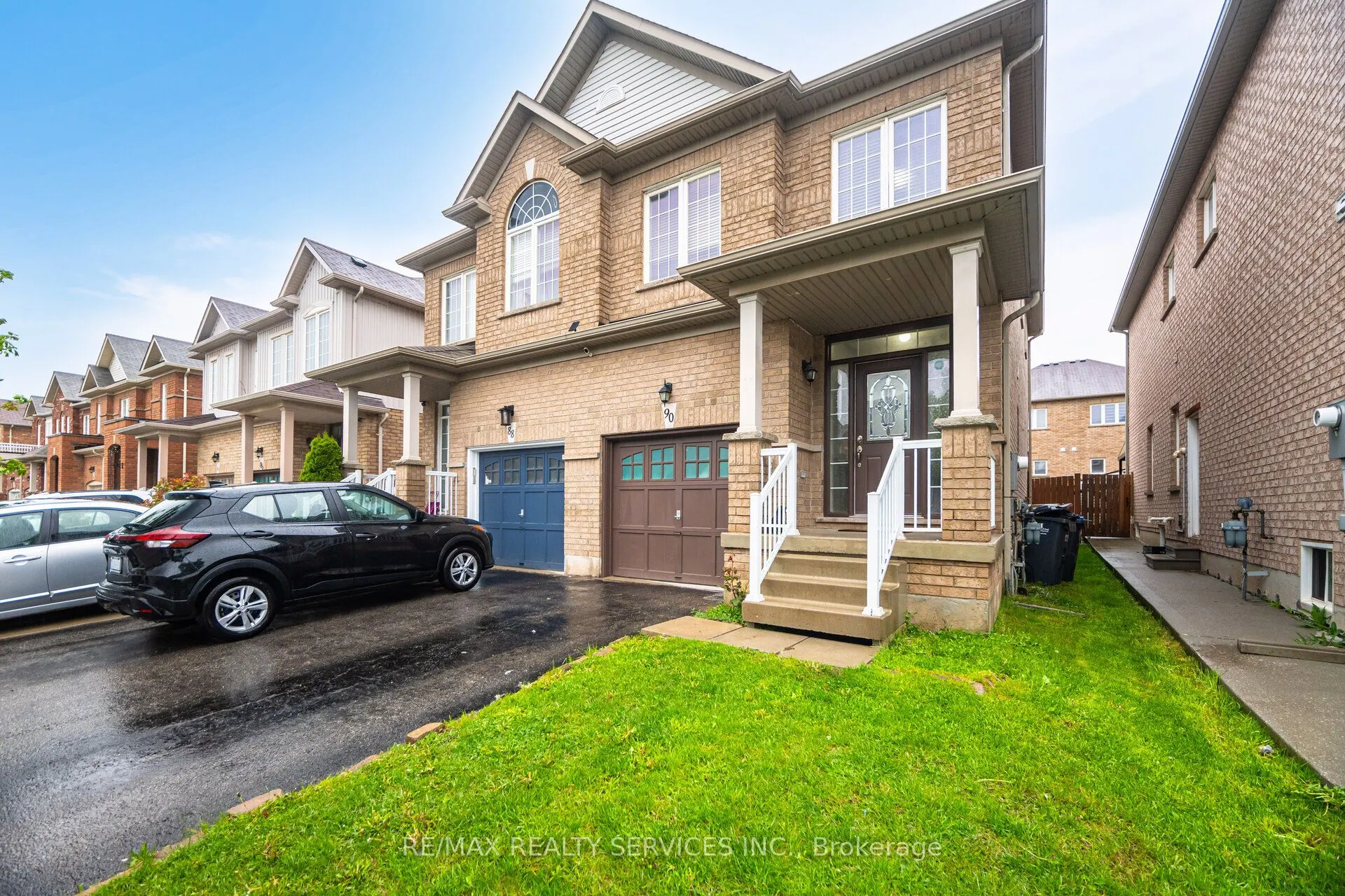 90 Crumlin Crescent