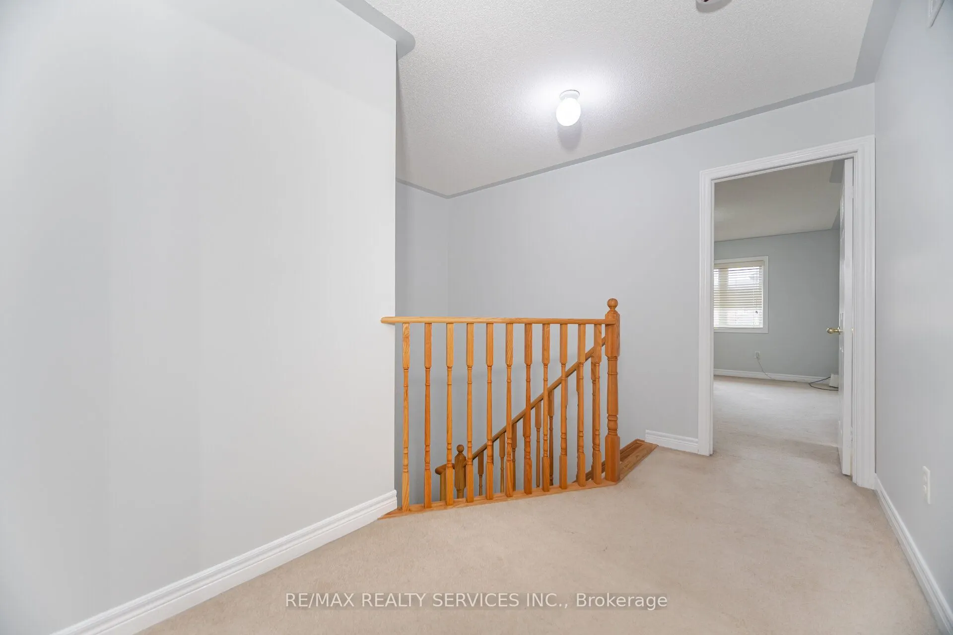 90 Crumlin Crescent