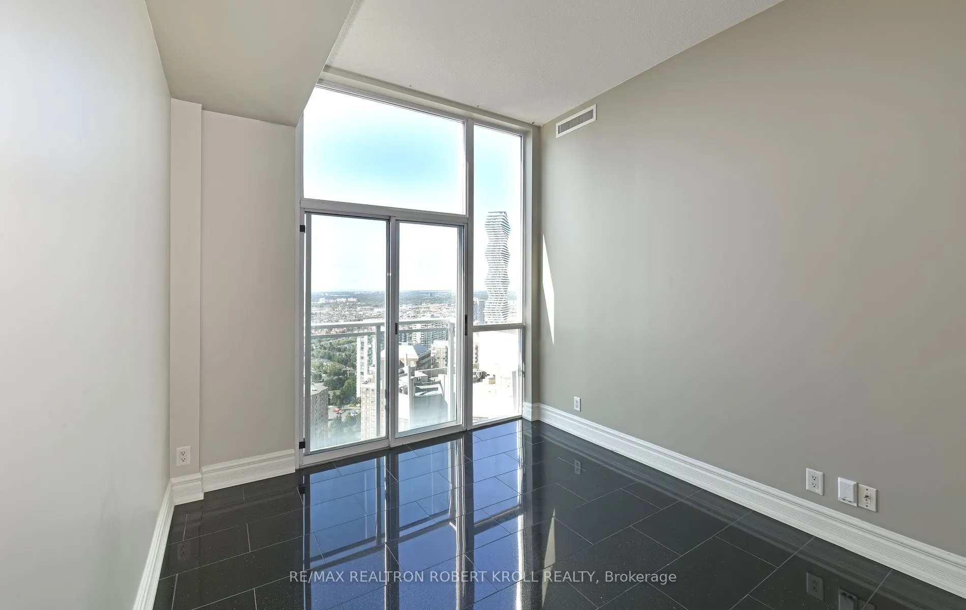 3939 Duke Of York Boulevard, #PH 7