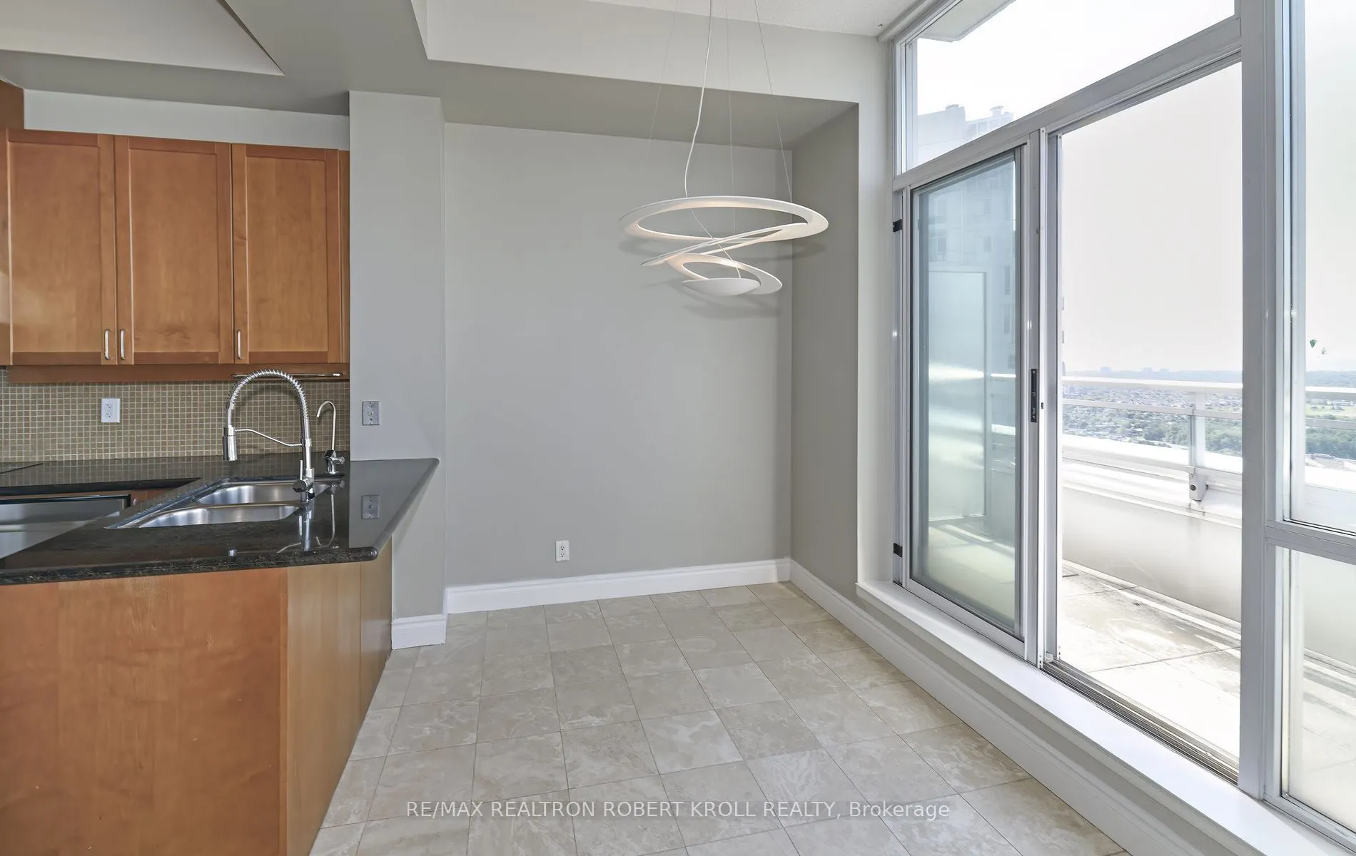 3939 Duke Of York Boulevard, #PH 7
