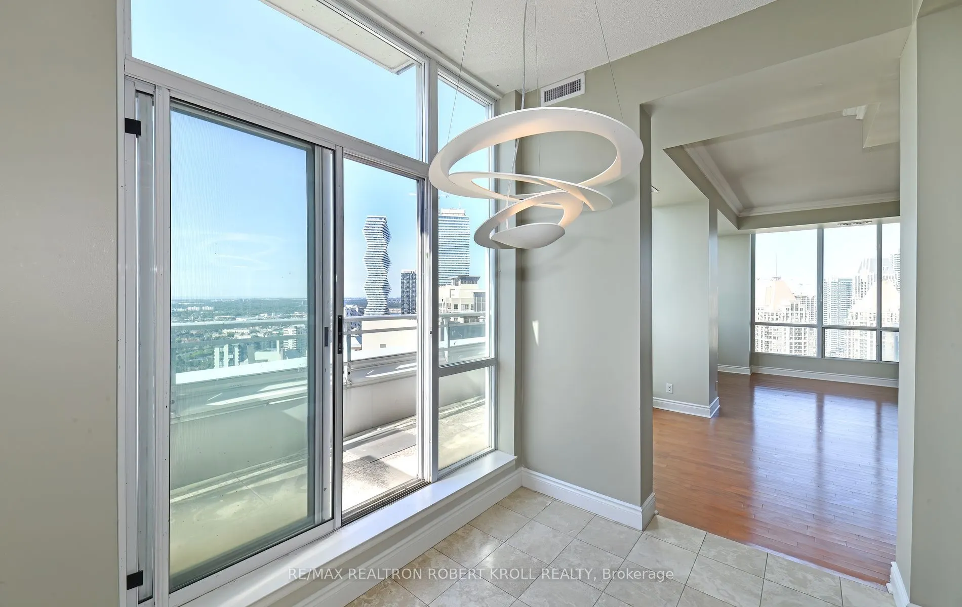 3939 Duke Of York Boulevard, #PH 7