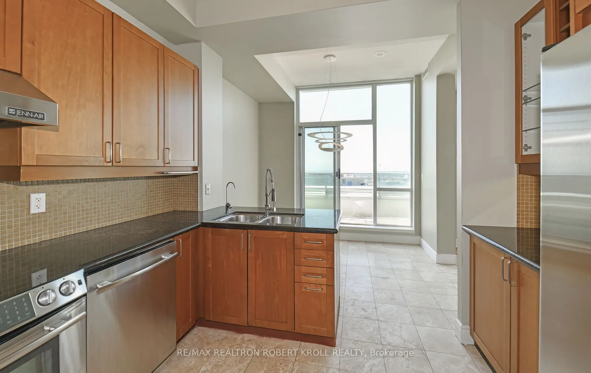 3939 Duke Of York Boulevard, #PH 7