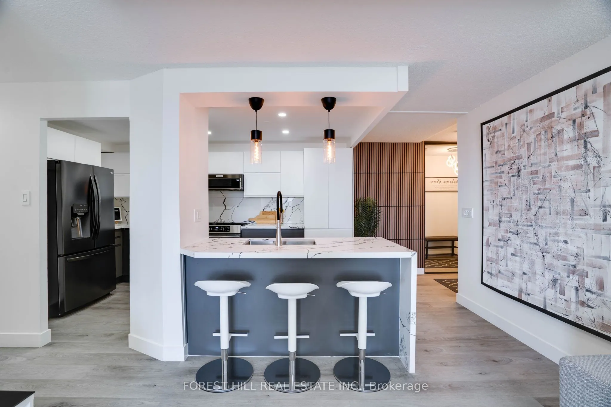 236 Albion Road, #1811