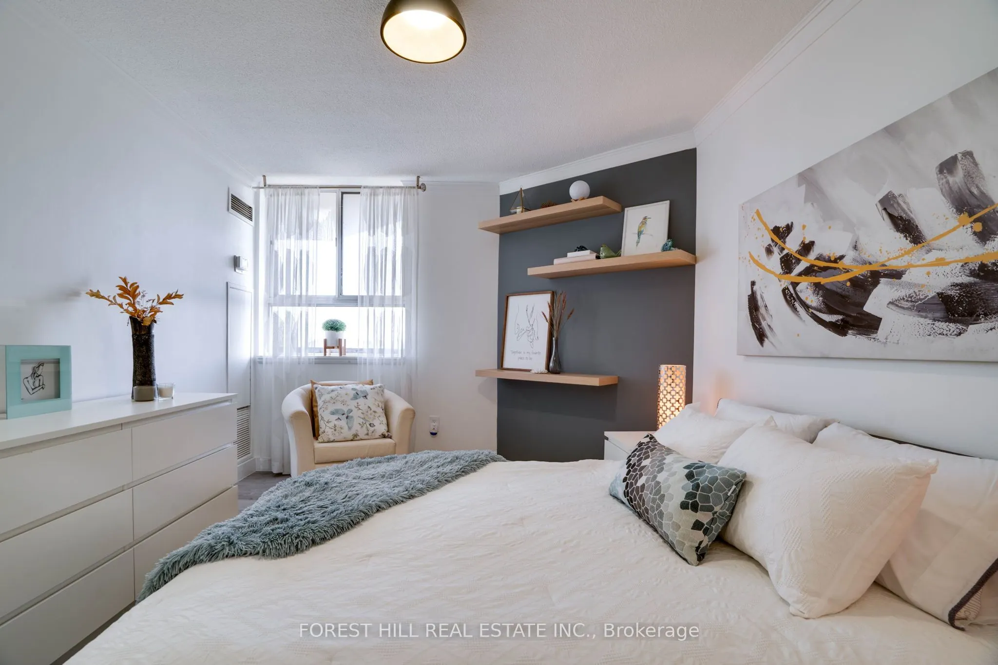 236 Albion Road, #1811