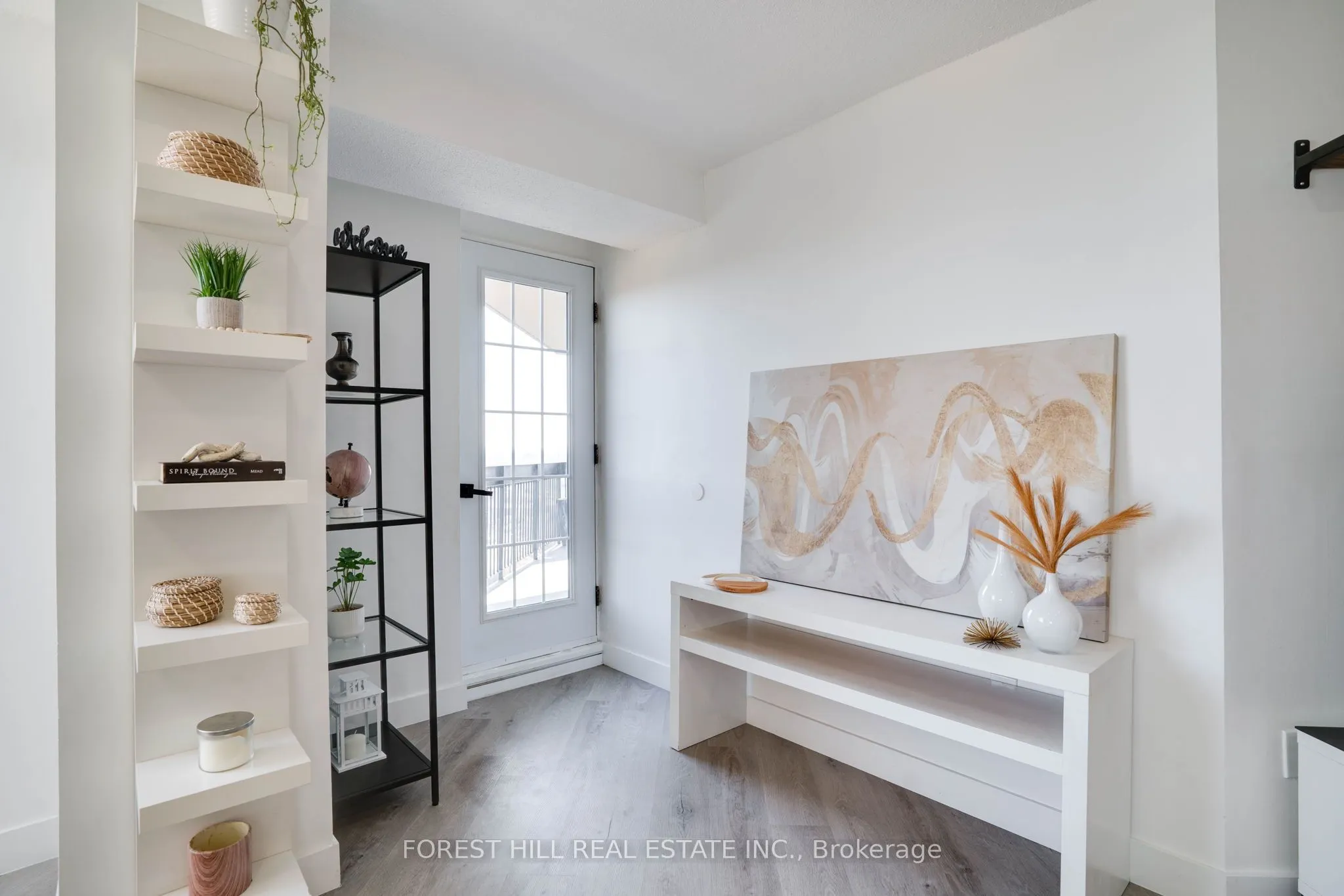 236 Albion Road, #1811