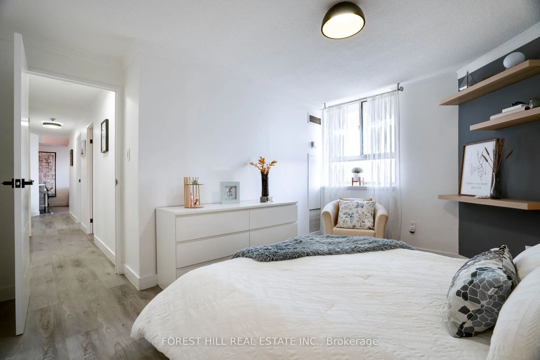 236 Albion Road, #1811