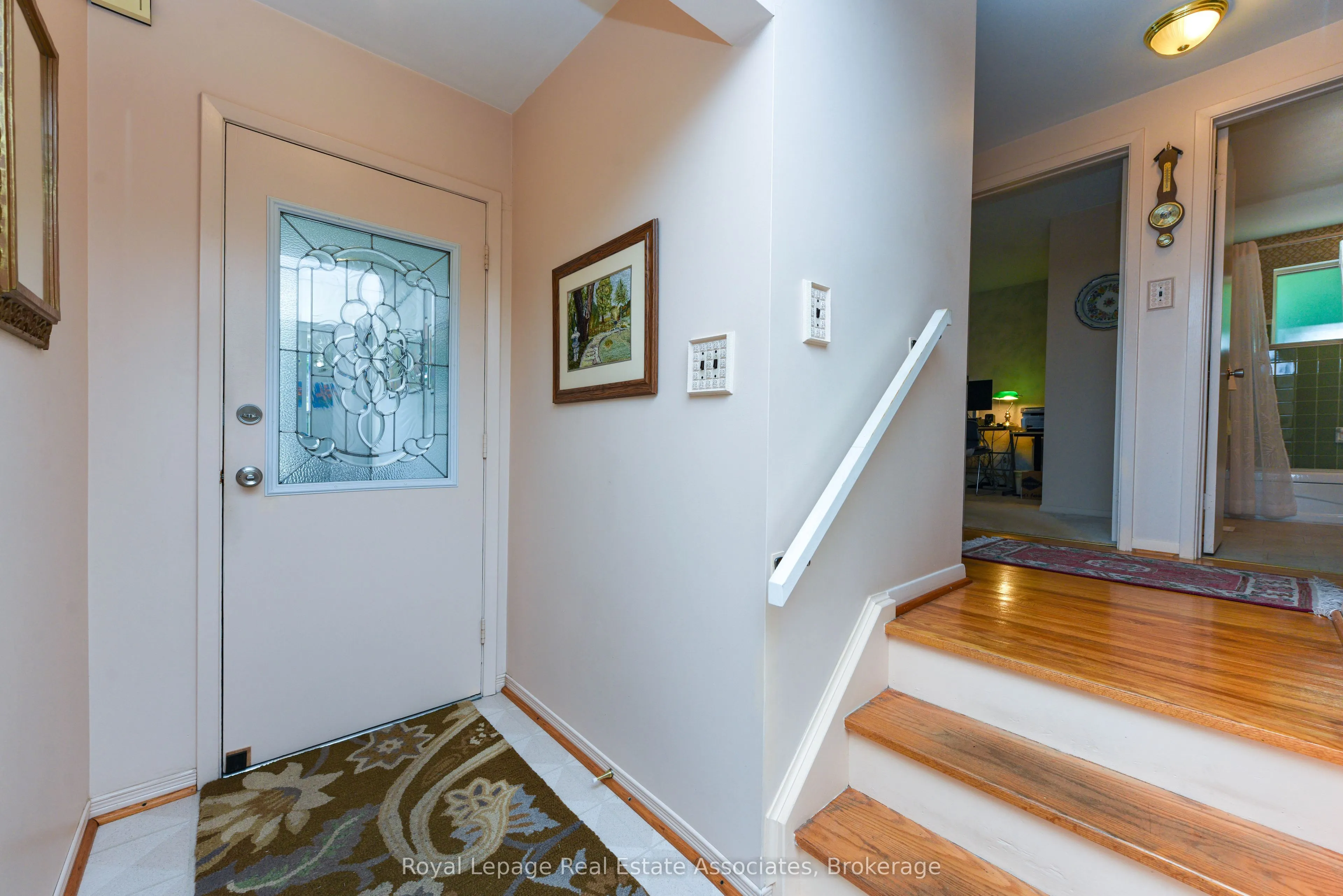 33 Deloraine Drive