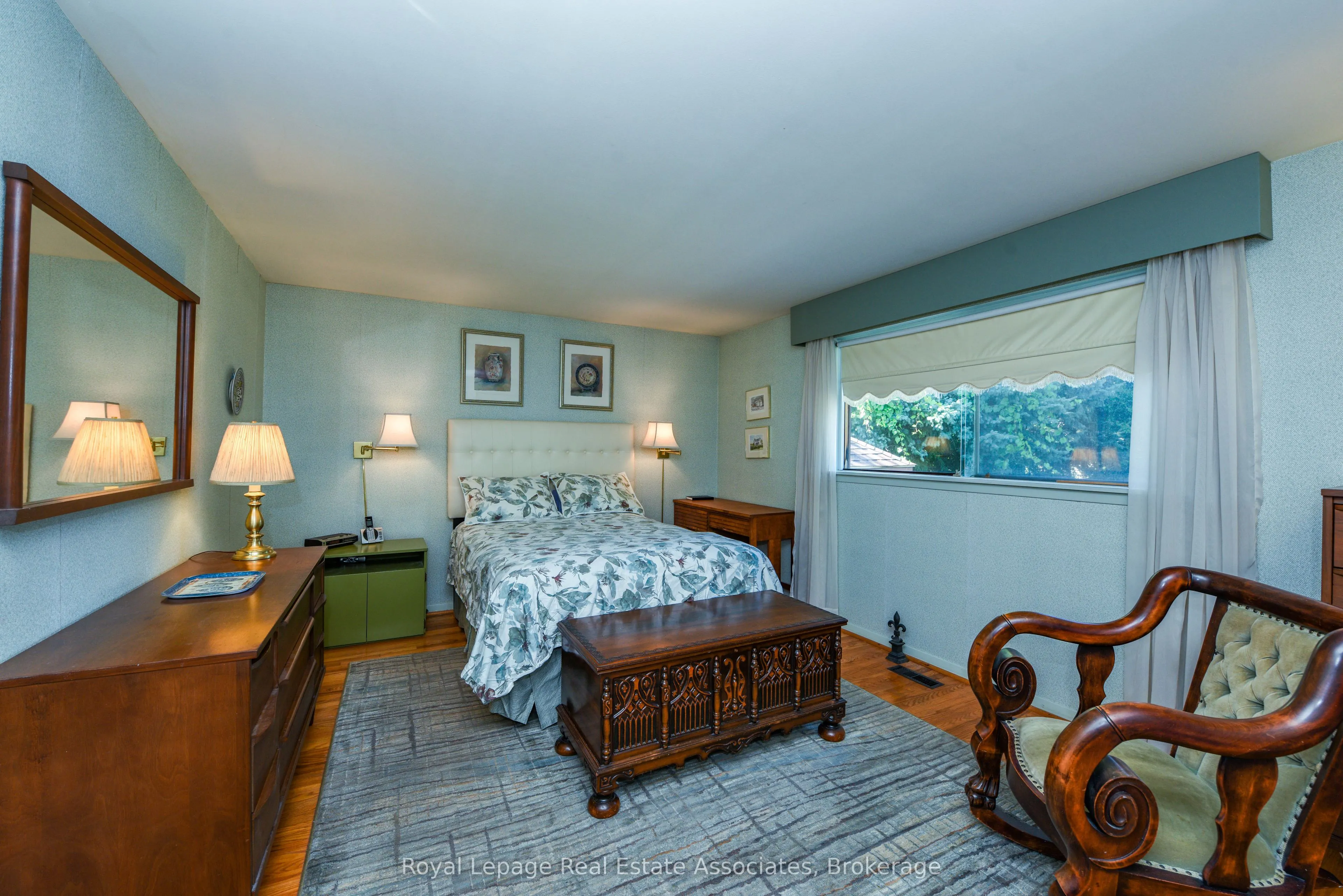 33 Deloraine Drive