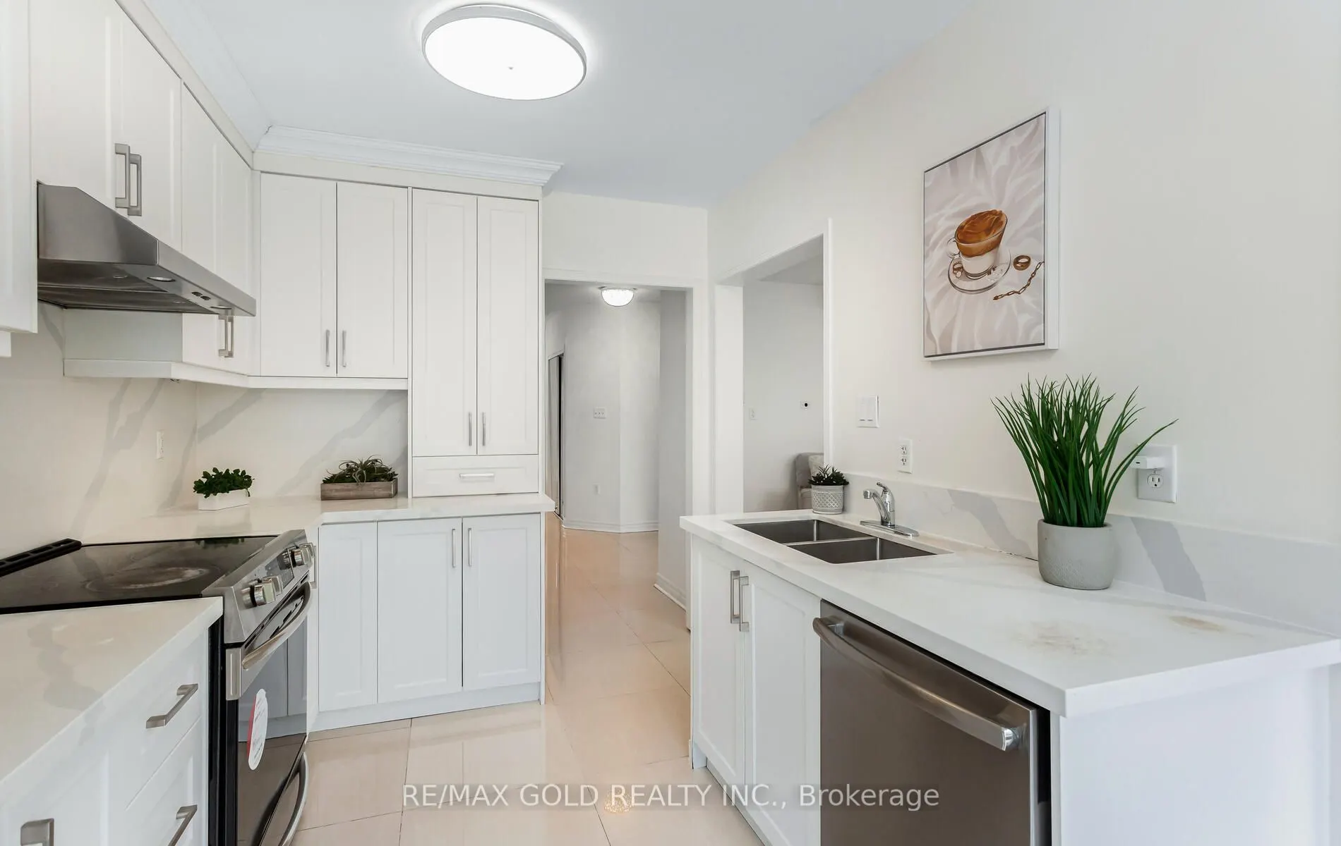 6150 Windfleet Crescent