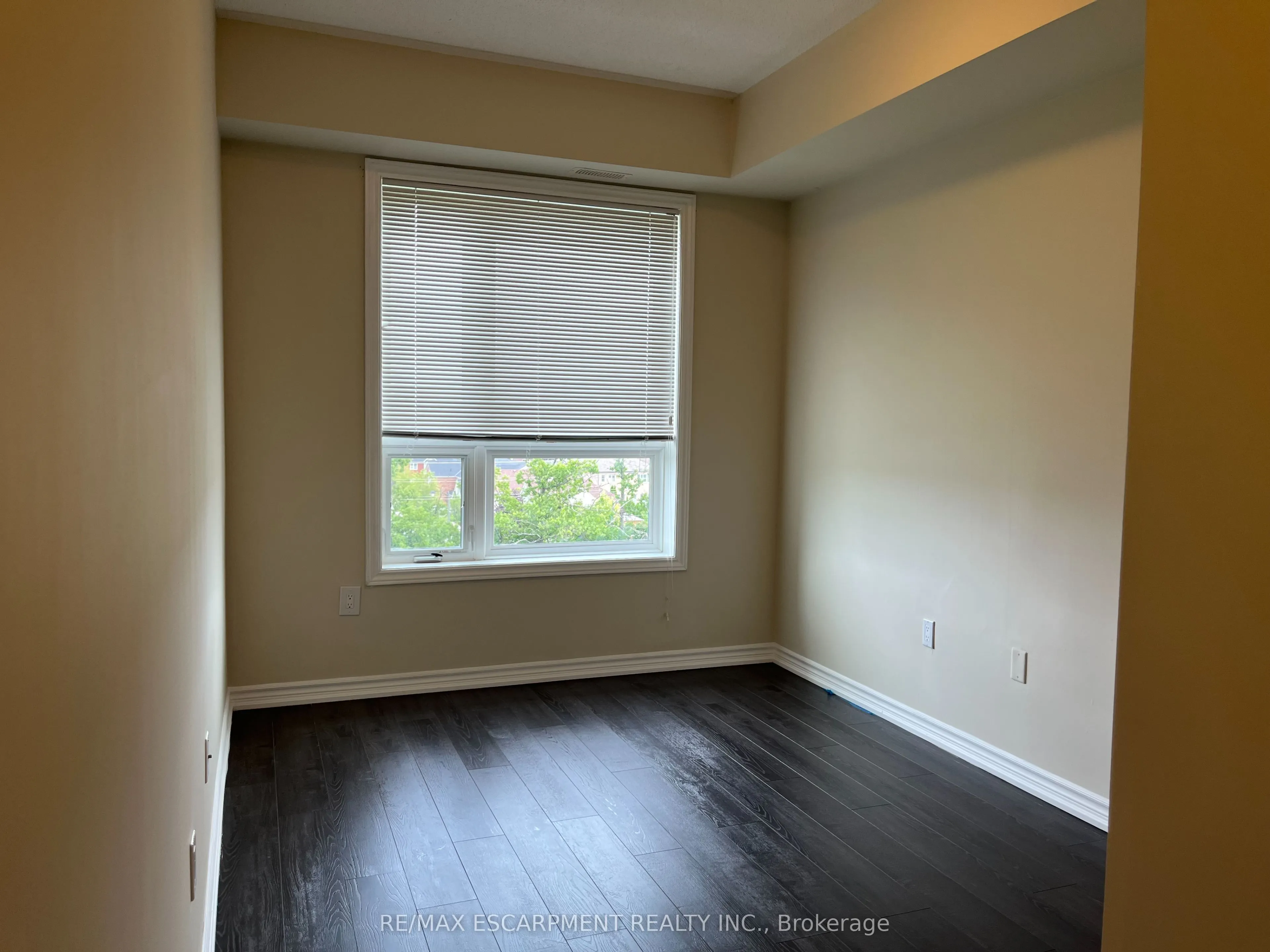 640 Sauve Street, #505