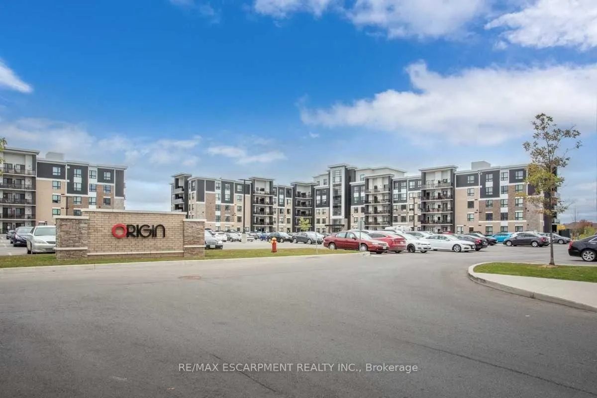 640 Sauve Street, #505