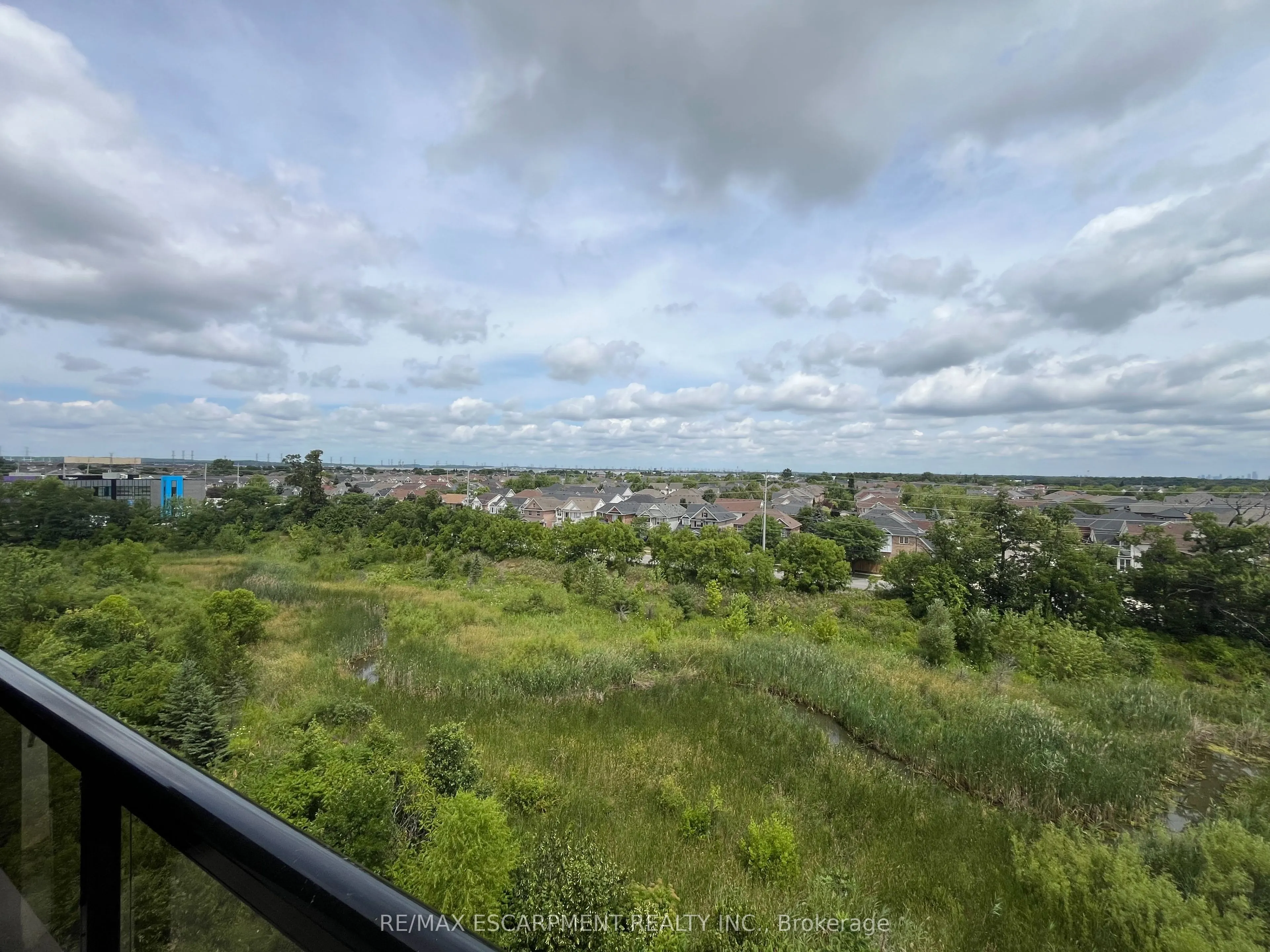 640 Sauve Street, #505