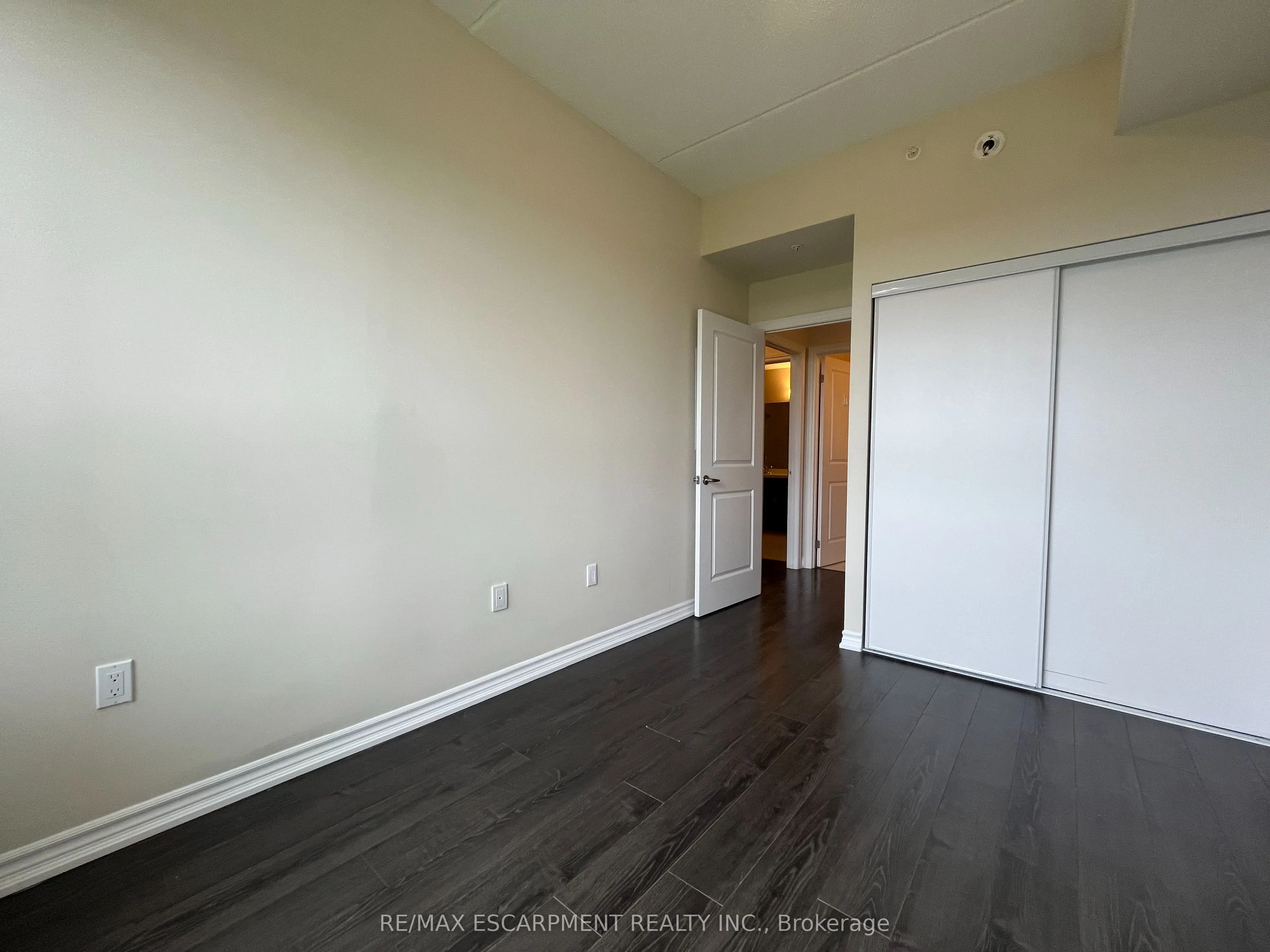 640 Sauve Street, #505