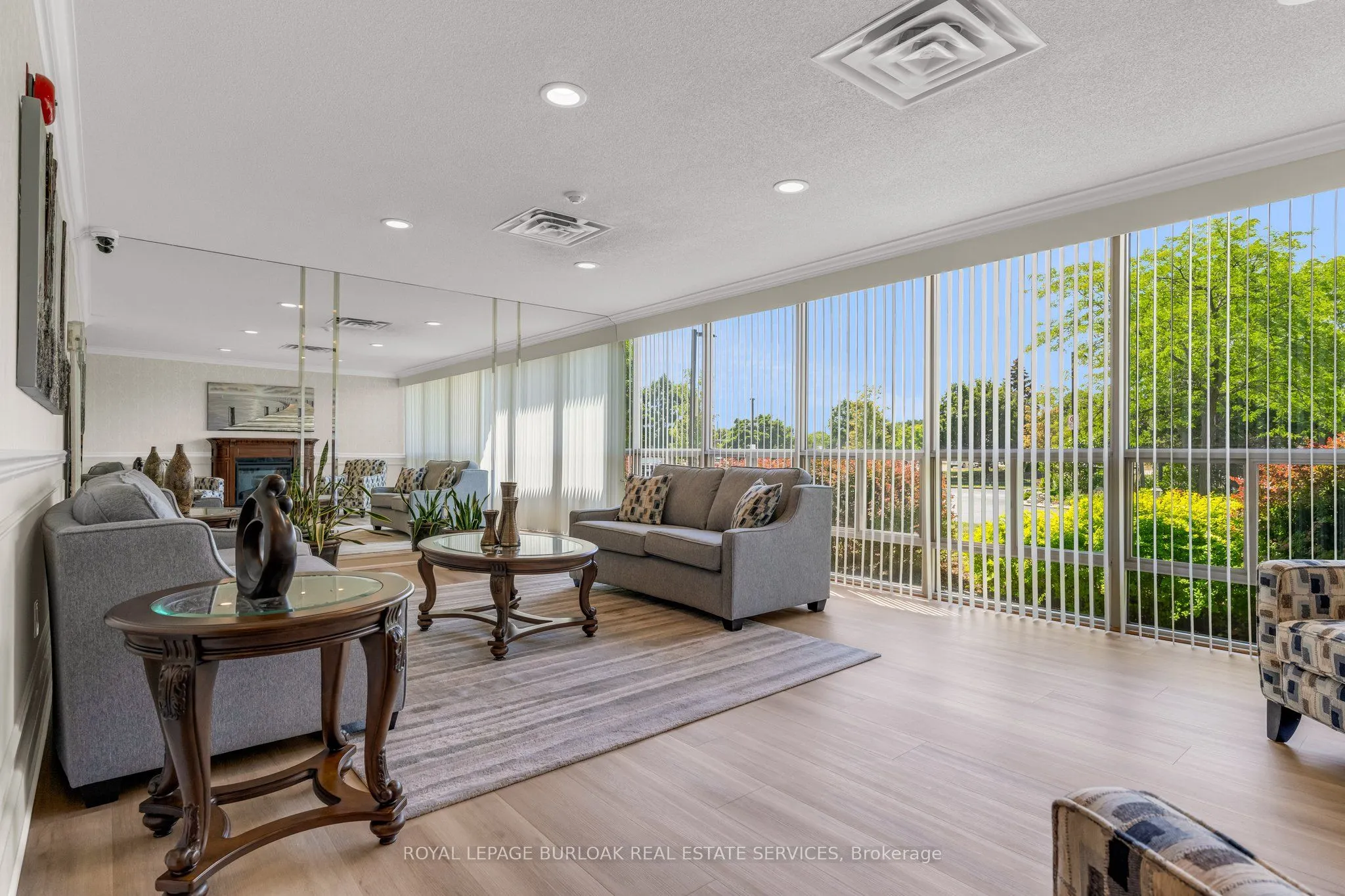 5070 Pinedale Avenue, #207