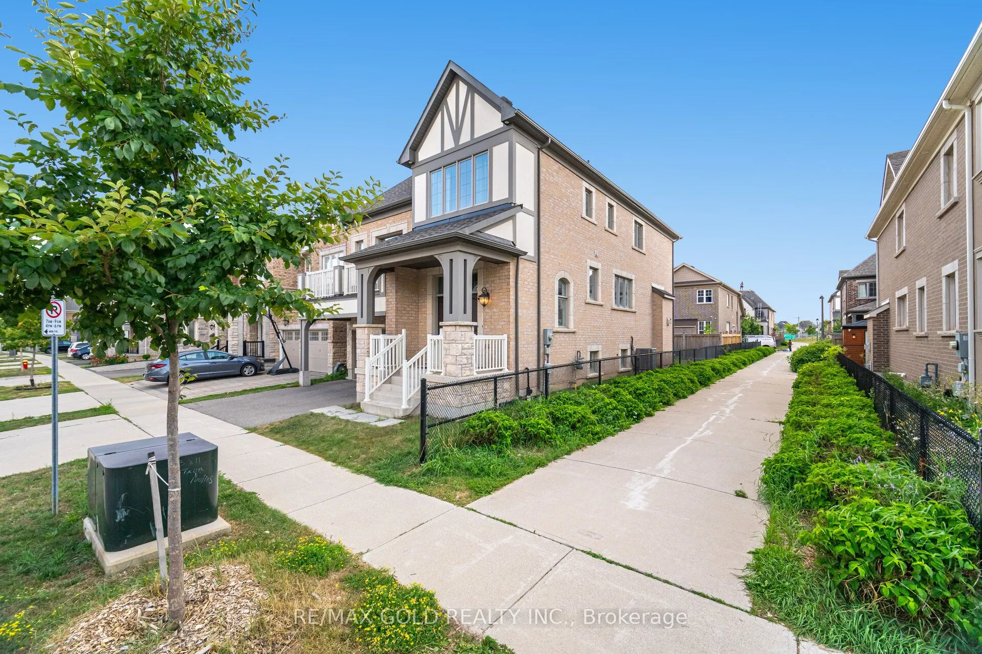 3156 Ernest Appelbe Boulevard