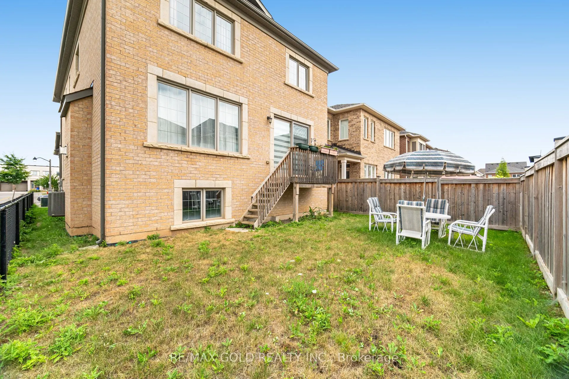3156 Ernest Appelbe Boulevard