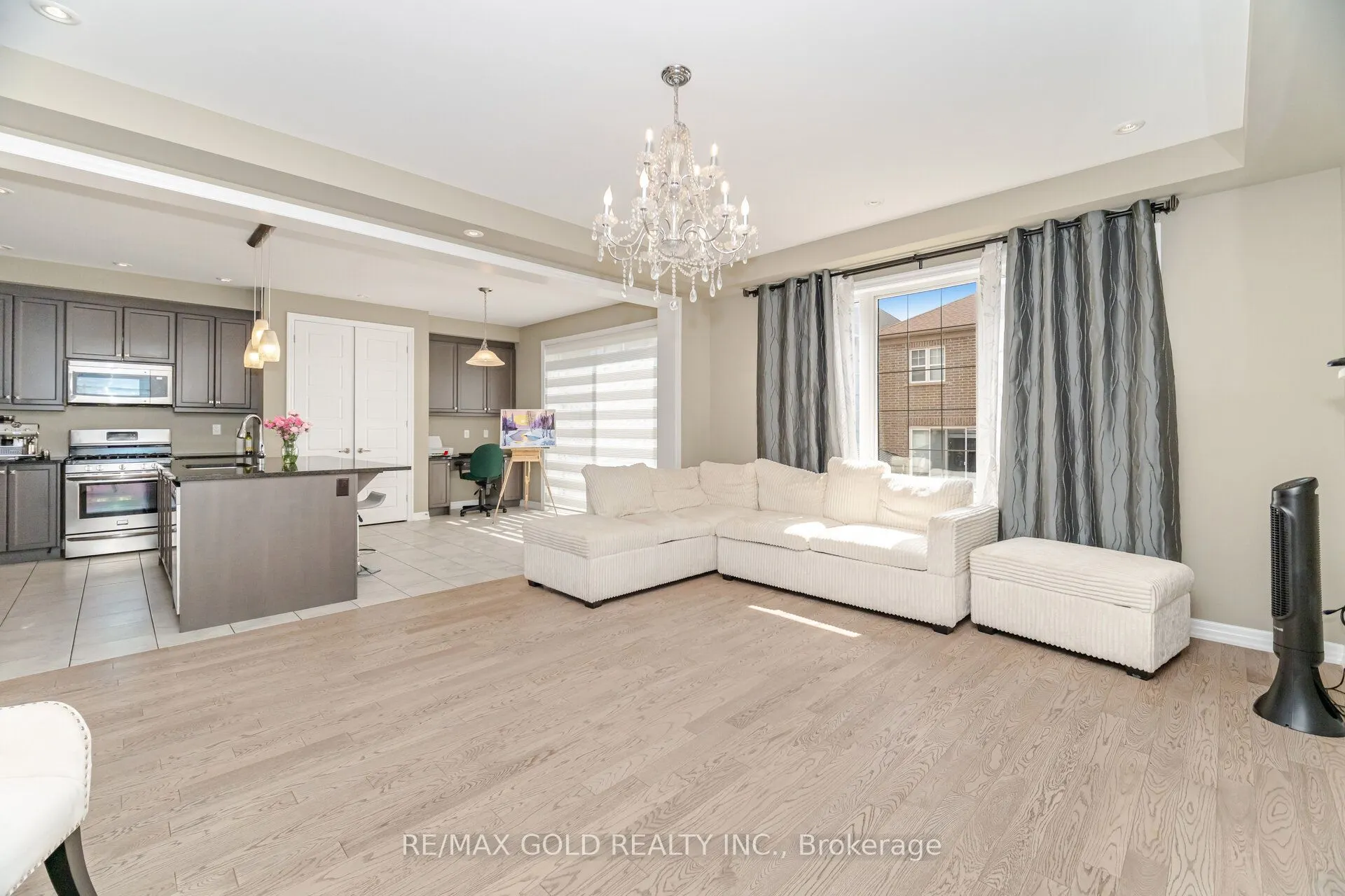 3156 Ernest Appelbe Boulevard