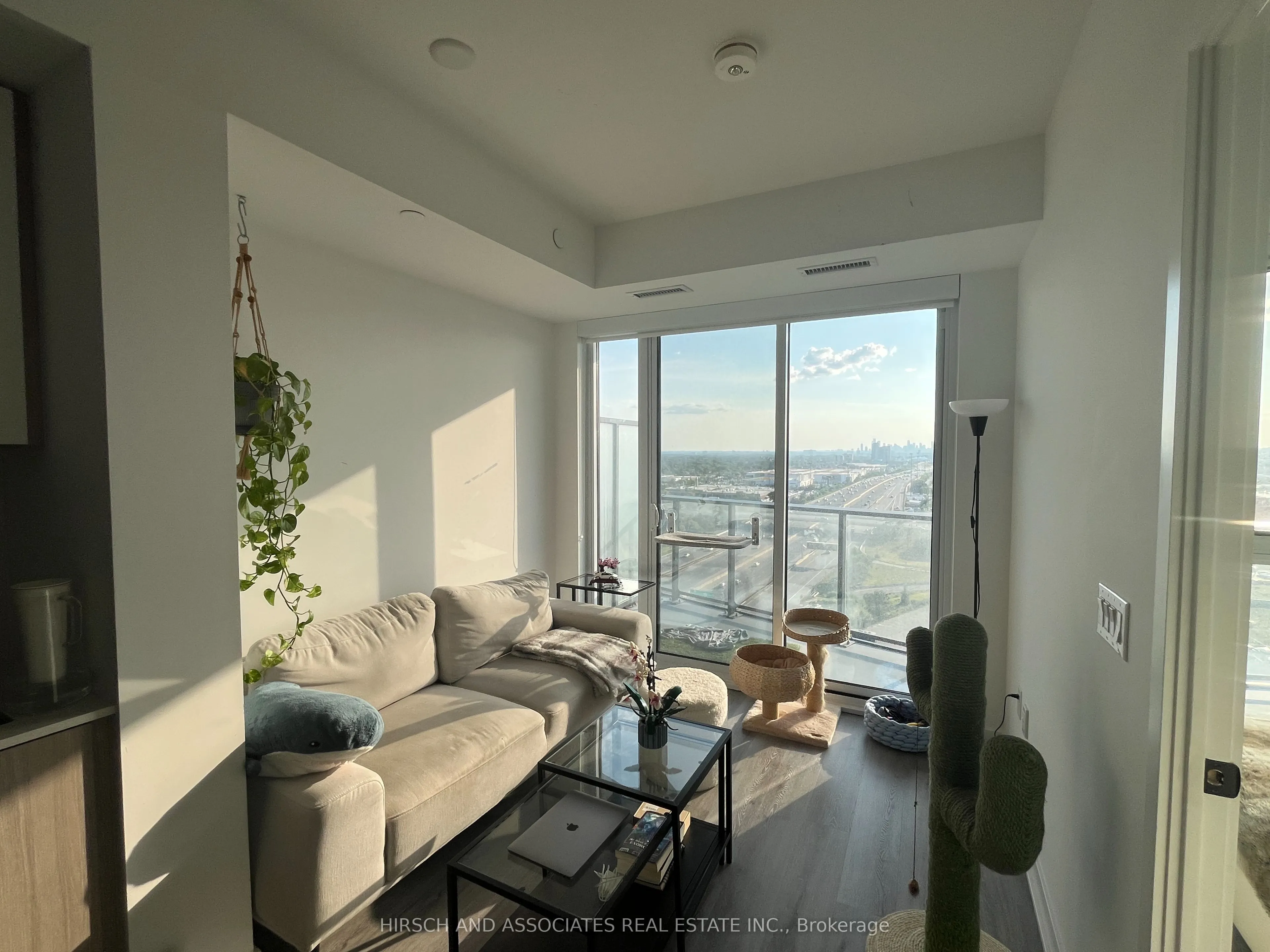 36 Zorra Street, #1611