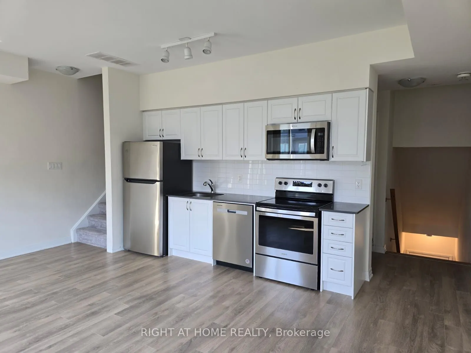 650 Atwater Avenue, #12
