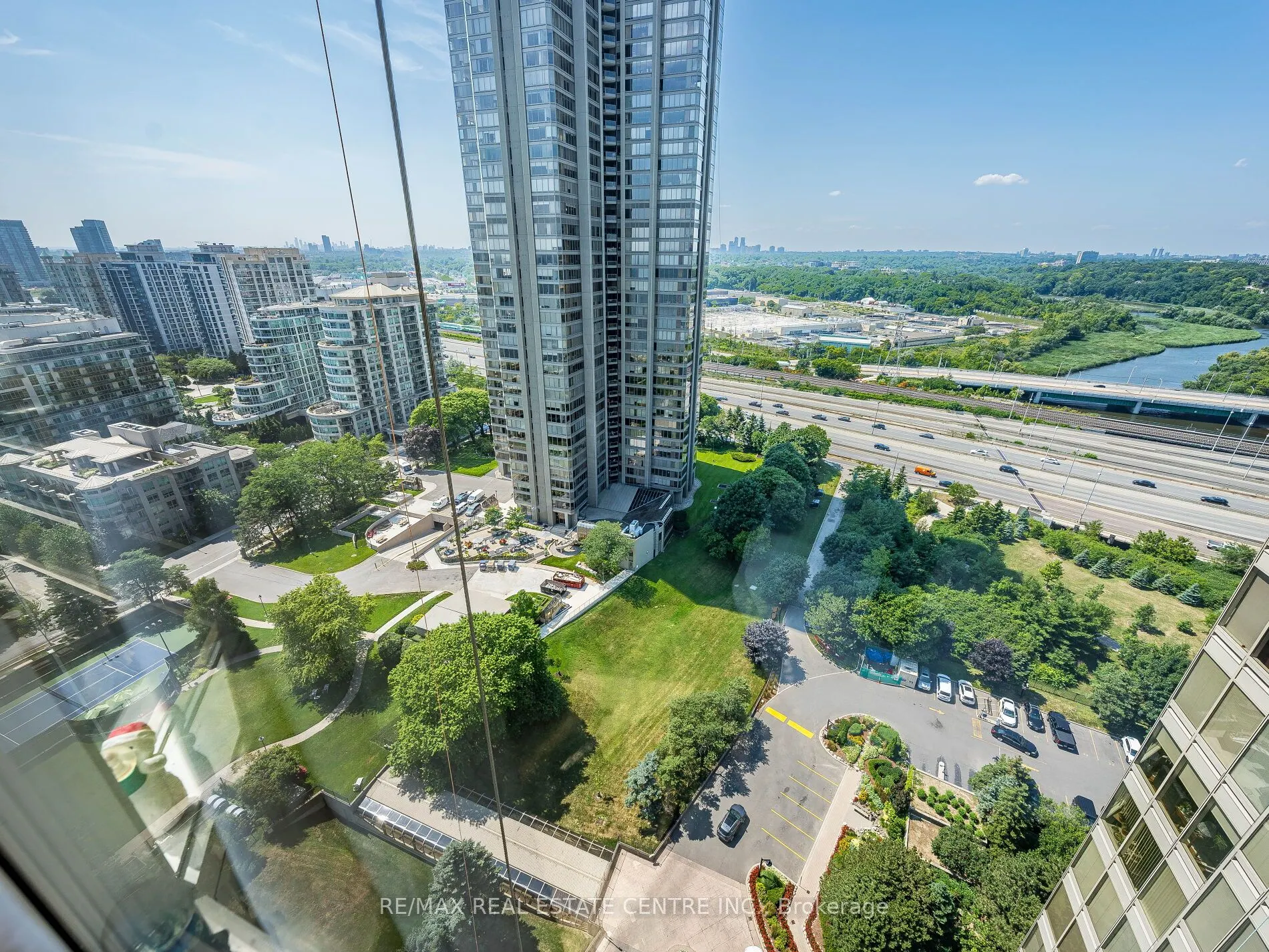 1 Palace Pier Court, #2407