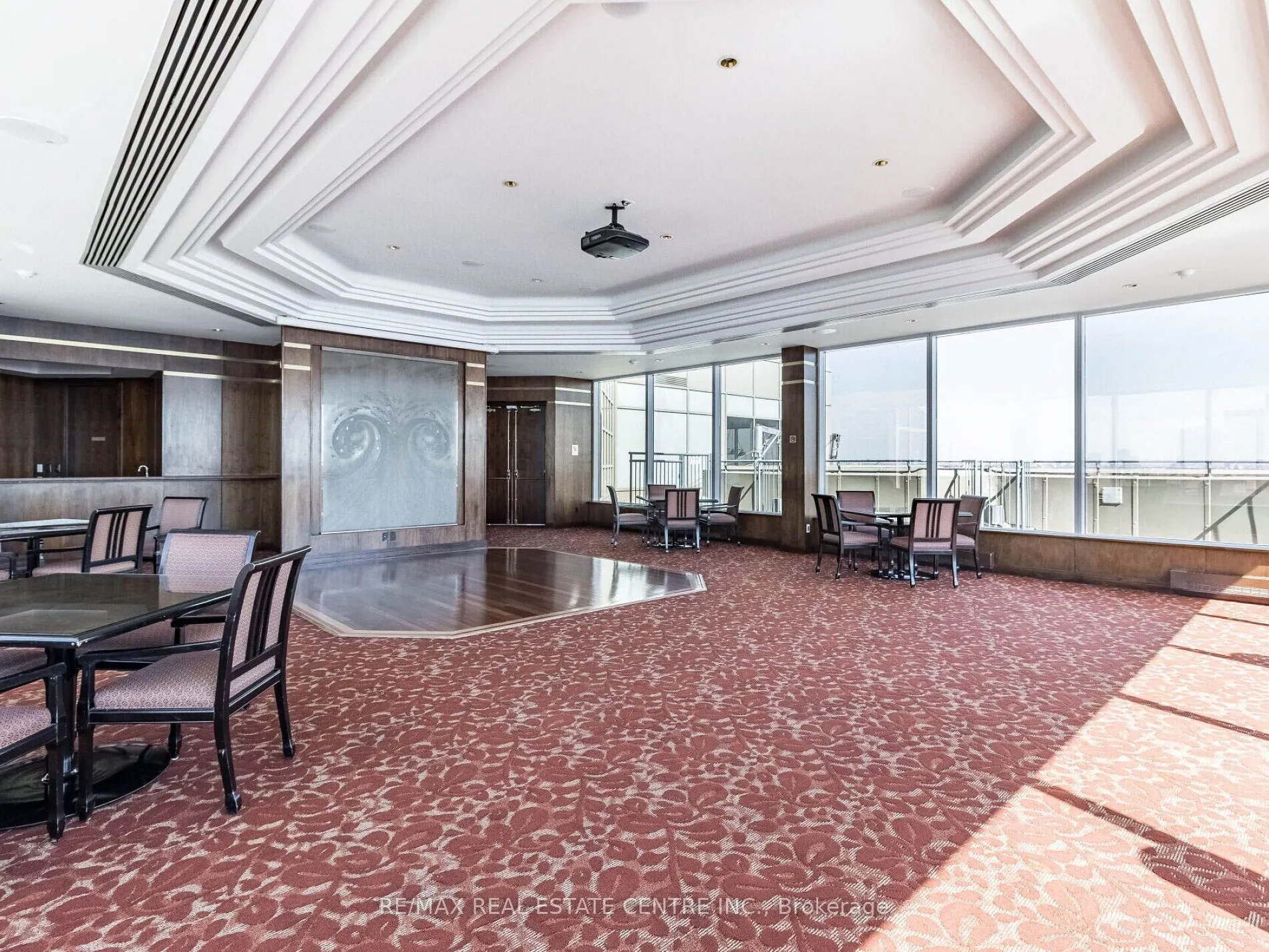 1 Palace Pier Court, #2407