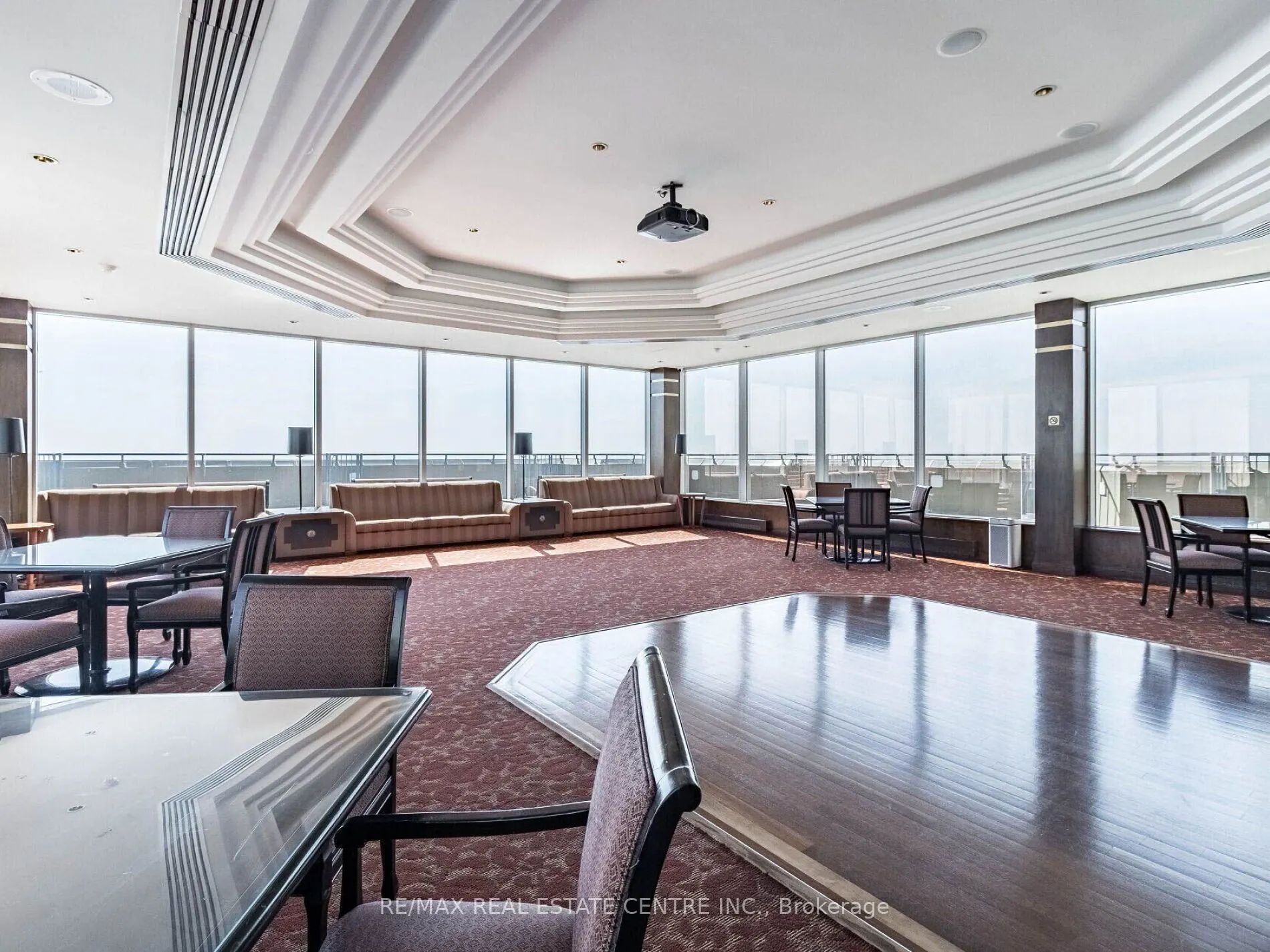 1 Palace Pier Court, #2407