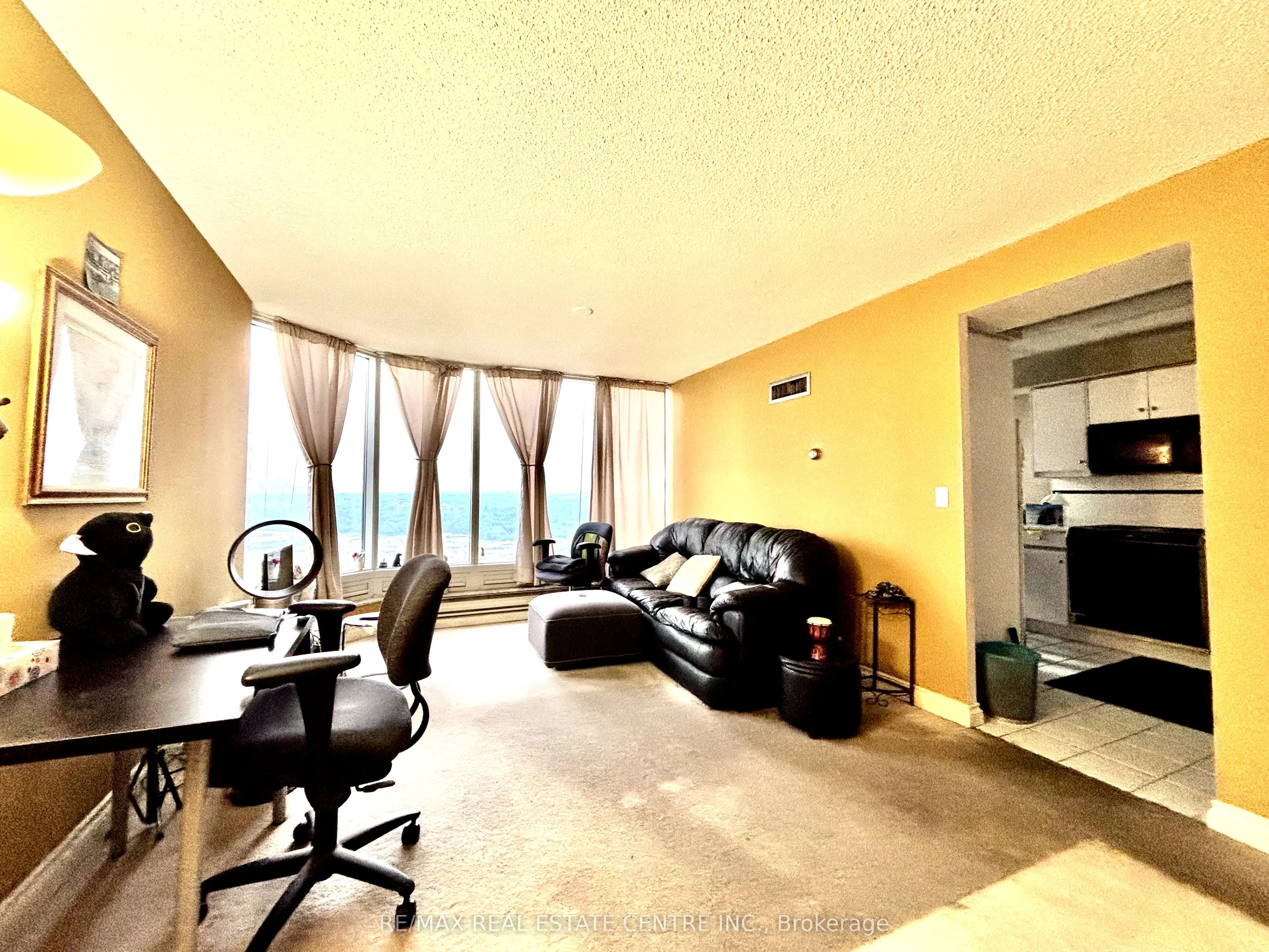 1 Palace Pier Court, #2407
