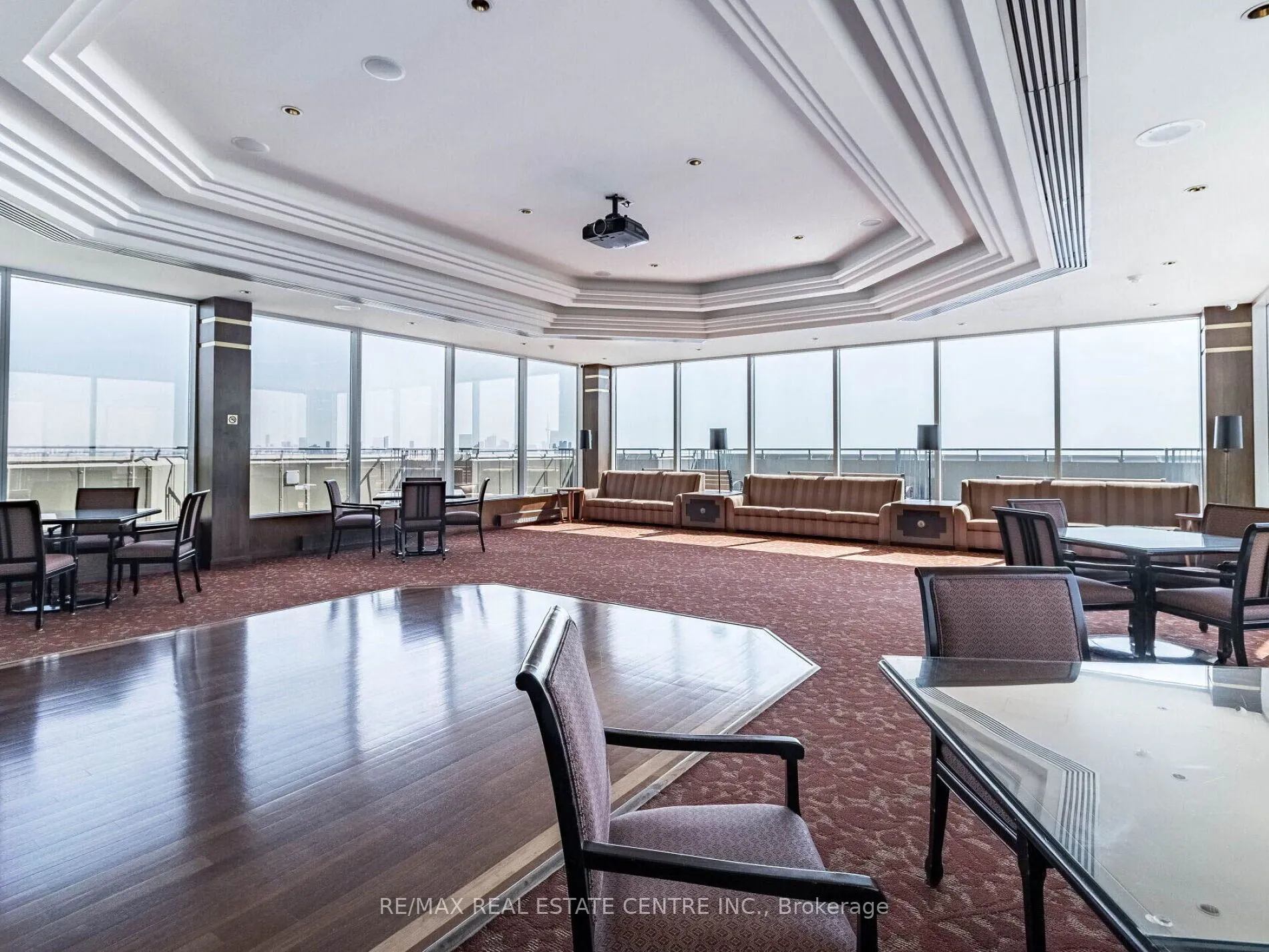 1 Palace Pier Court, #2407