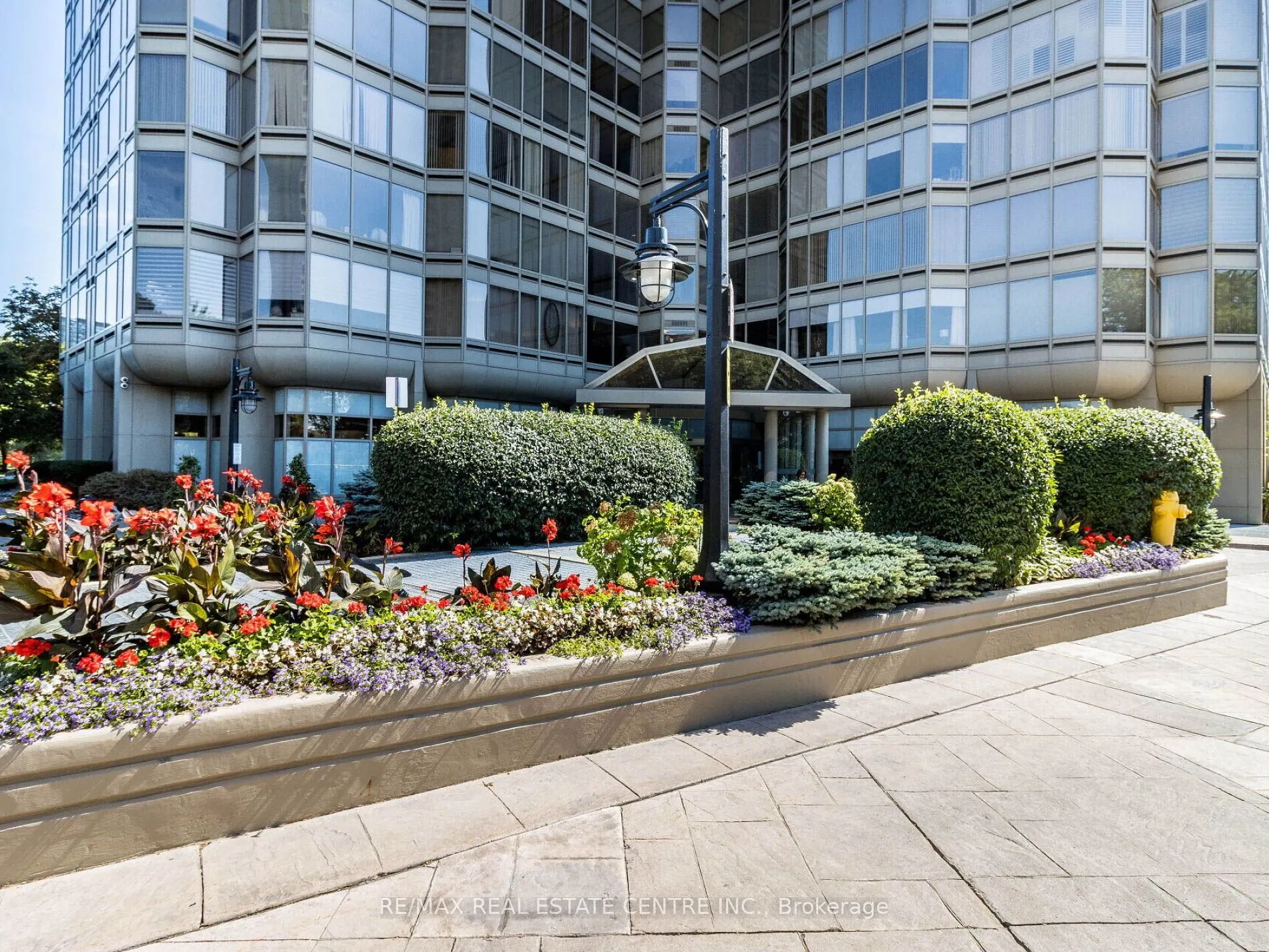 1 Palace Pier Court, #2407