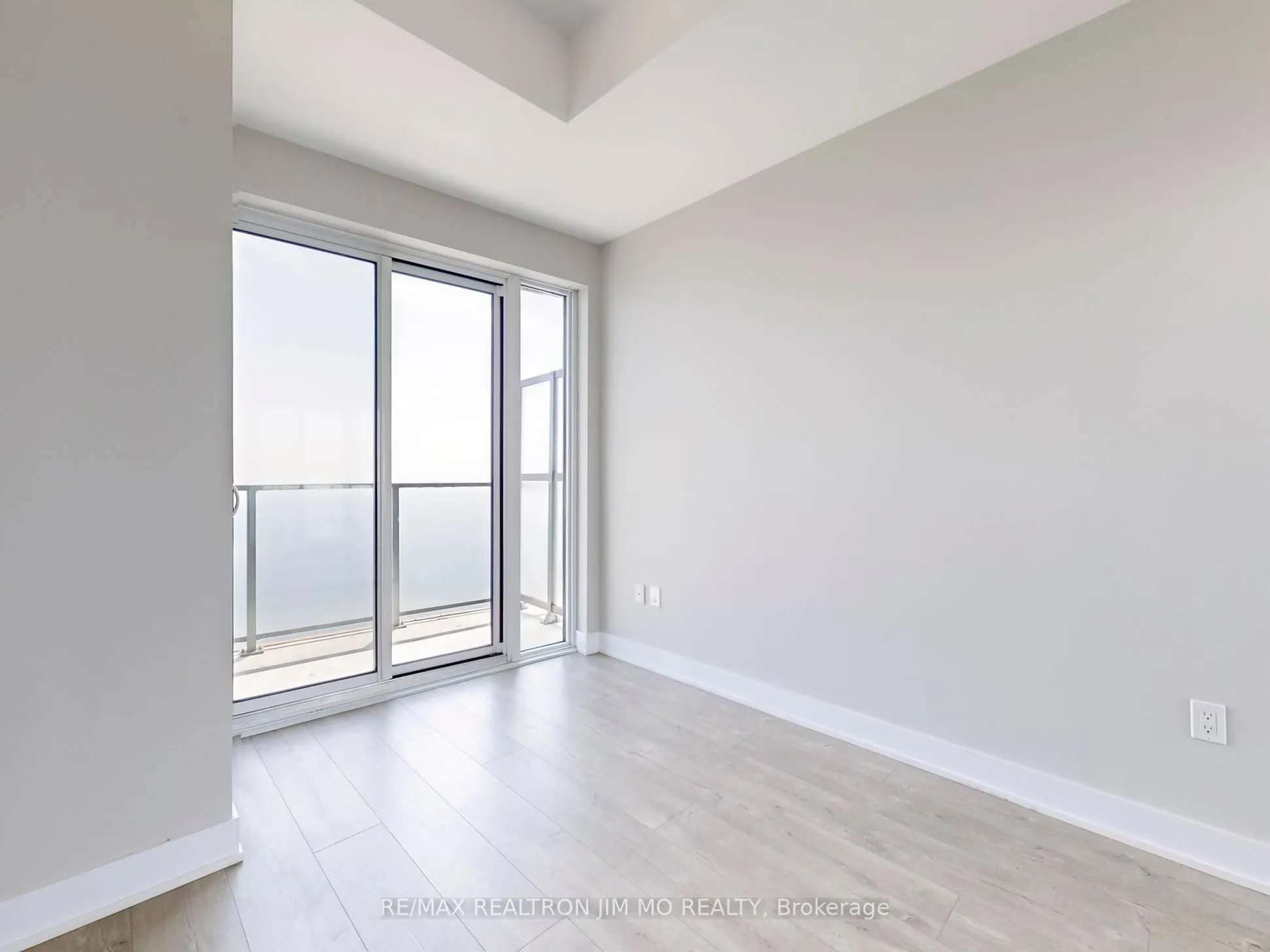 20 Shore Breeze Drive, #4607