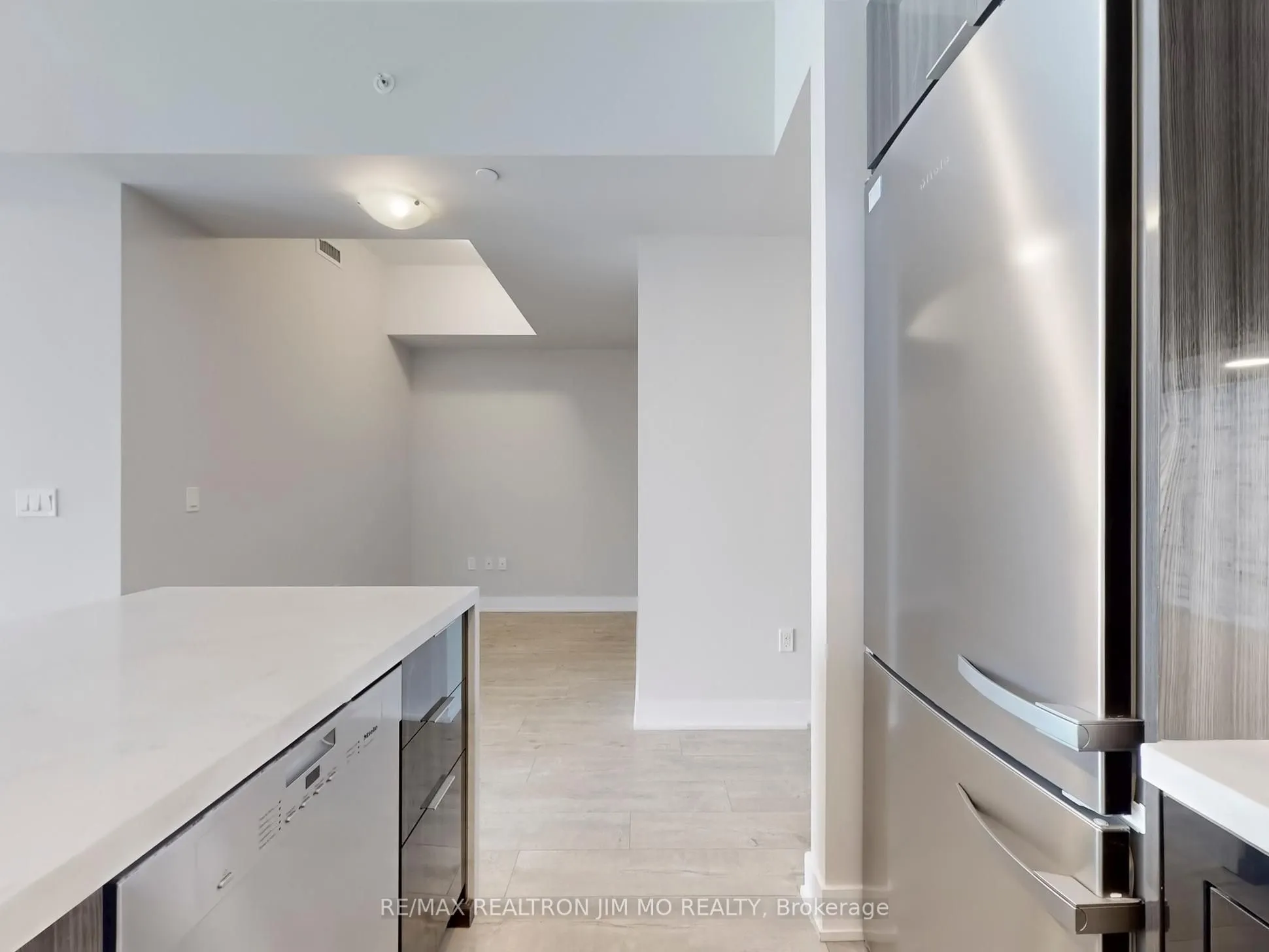 20 Shore Breeze Drive, #4607