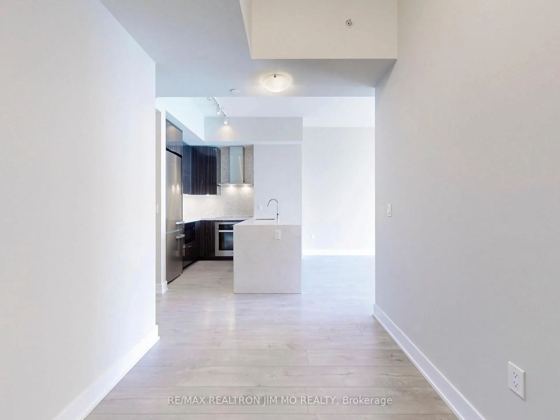 20 Shore Breeze Drive, #4607