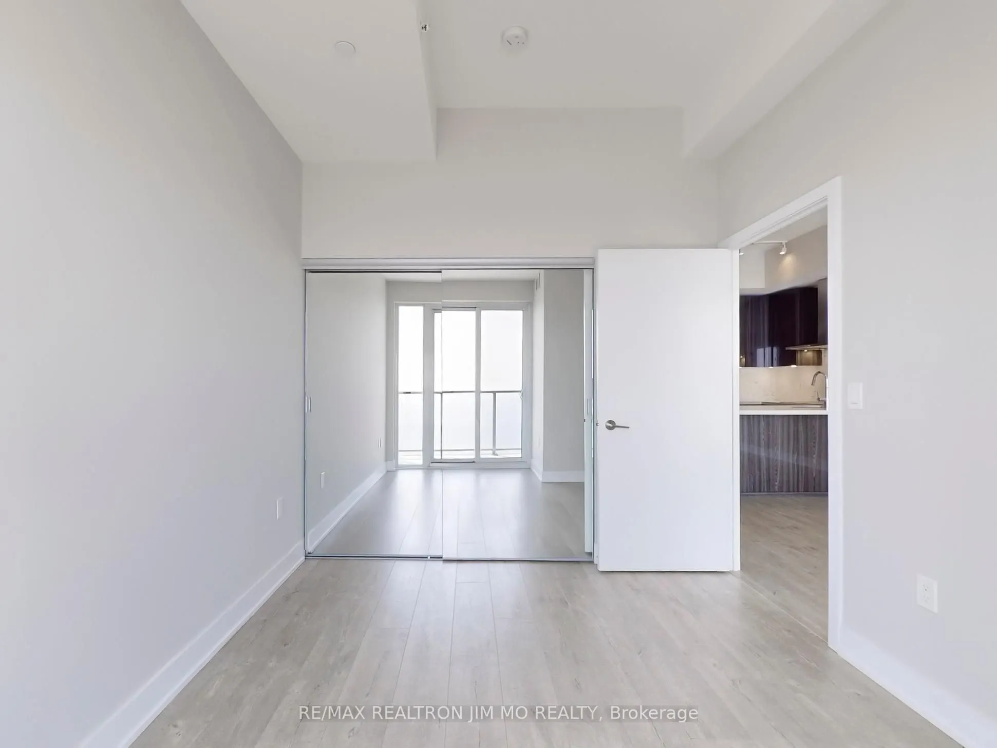 20 Shore Breeze Drive, #4607