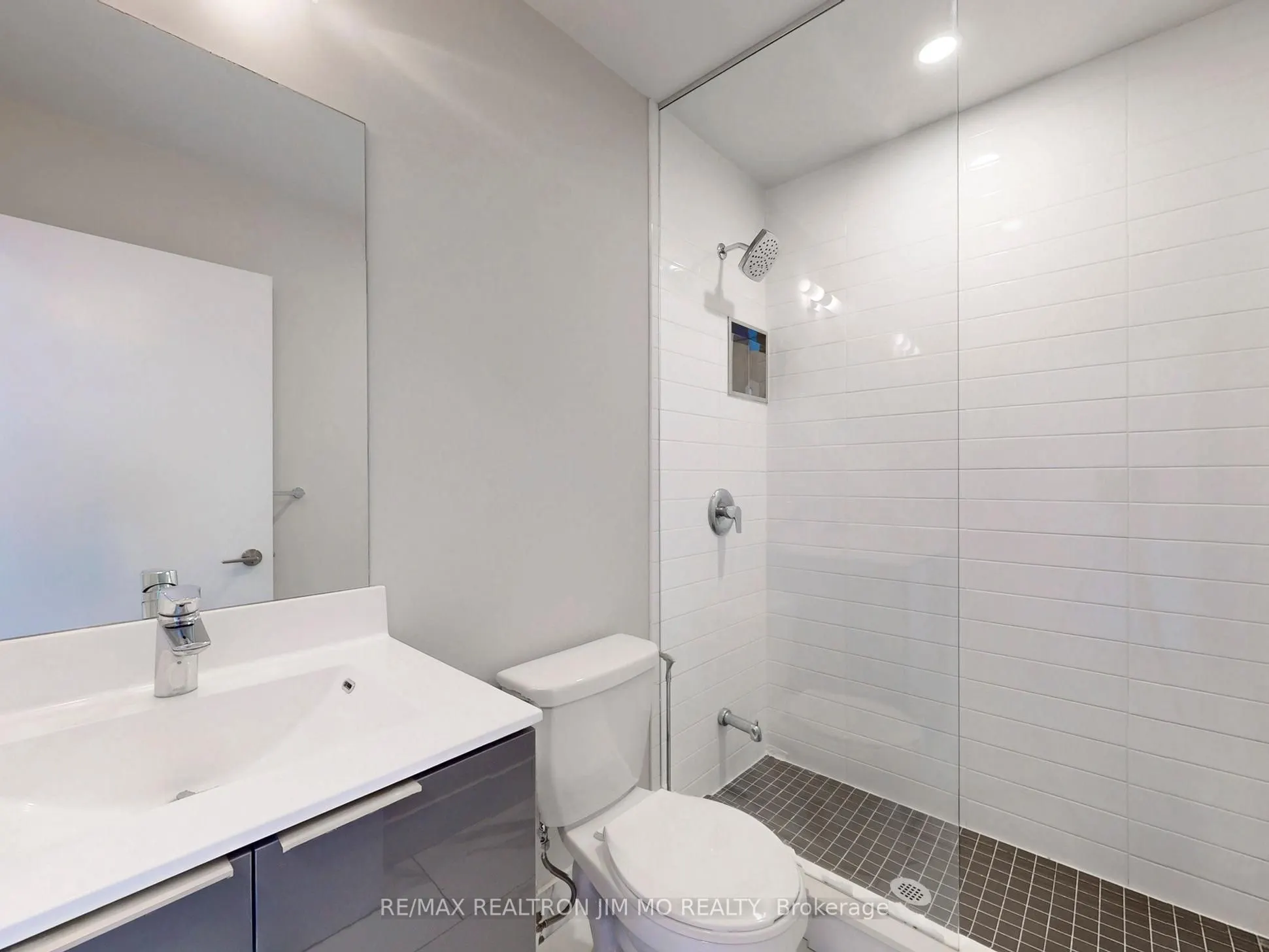 20 Shore Breeze Drive, #4607