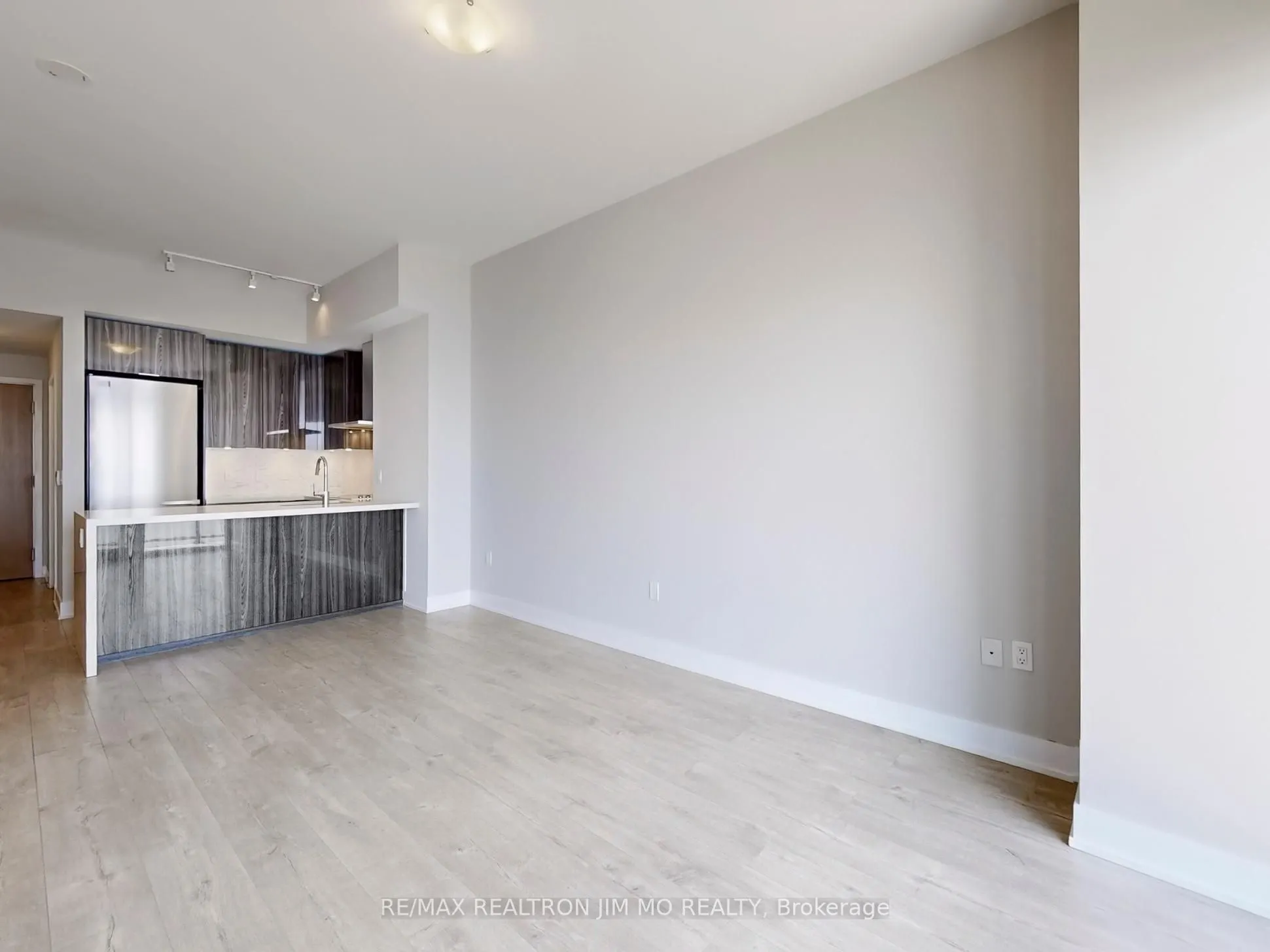20 Shore Breeze Drive, #4607