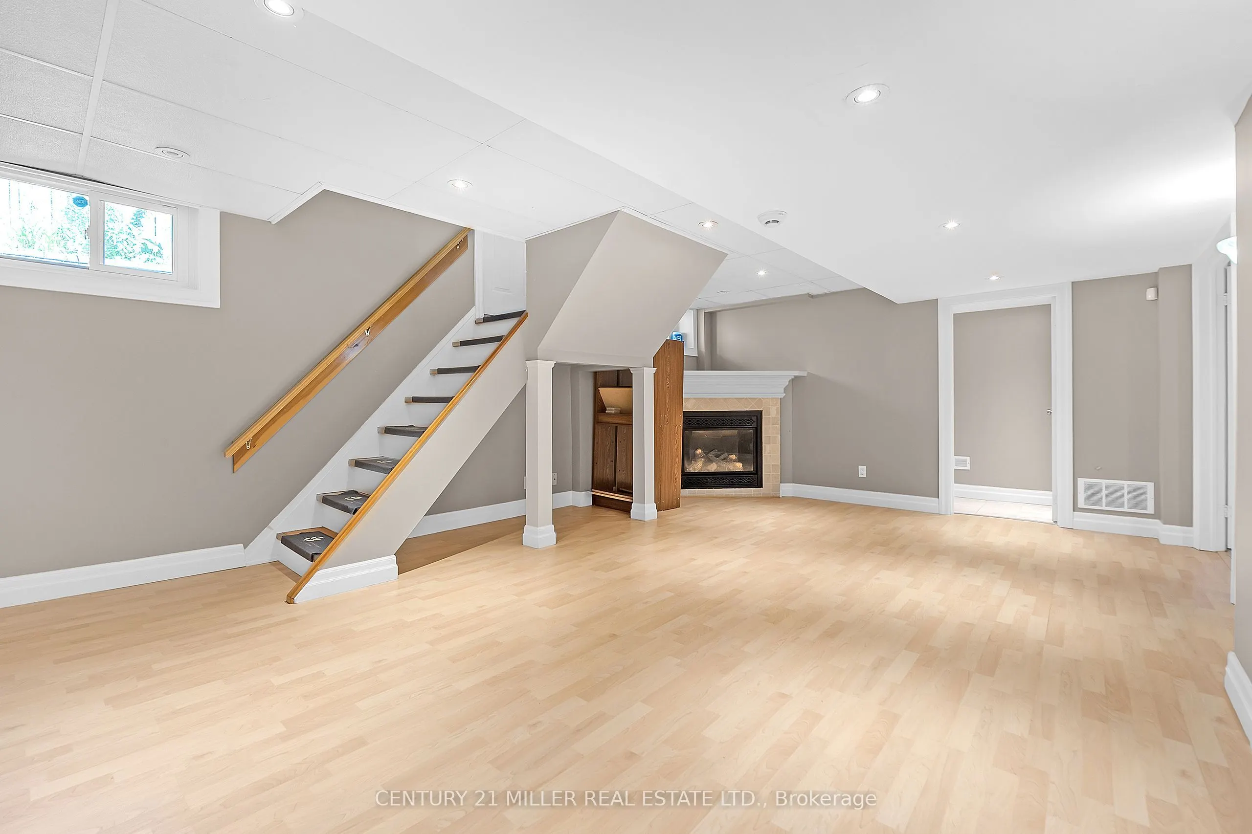 347 Lees Lane