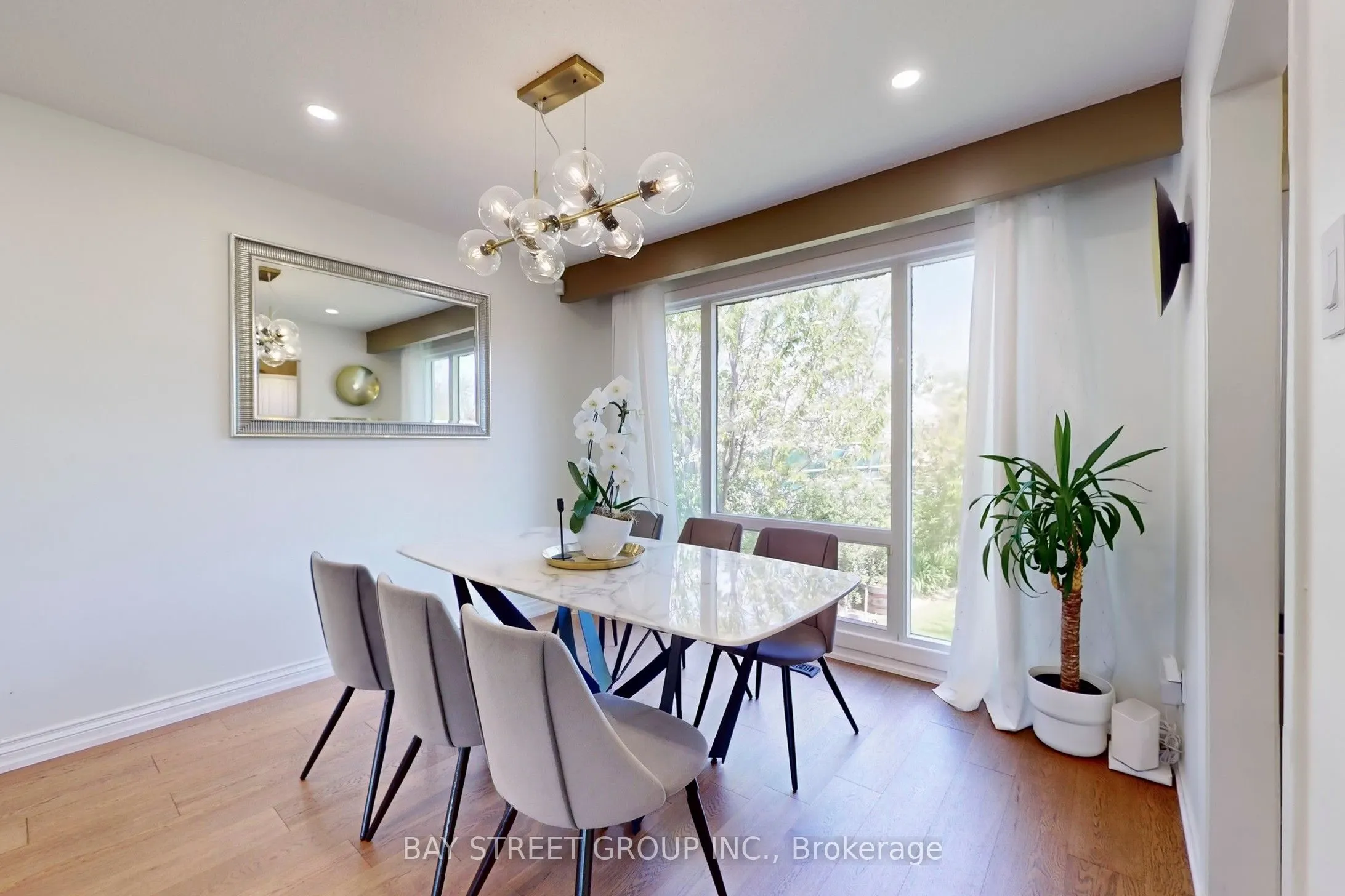 6119 Wabukayne Court