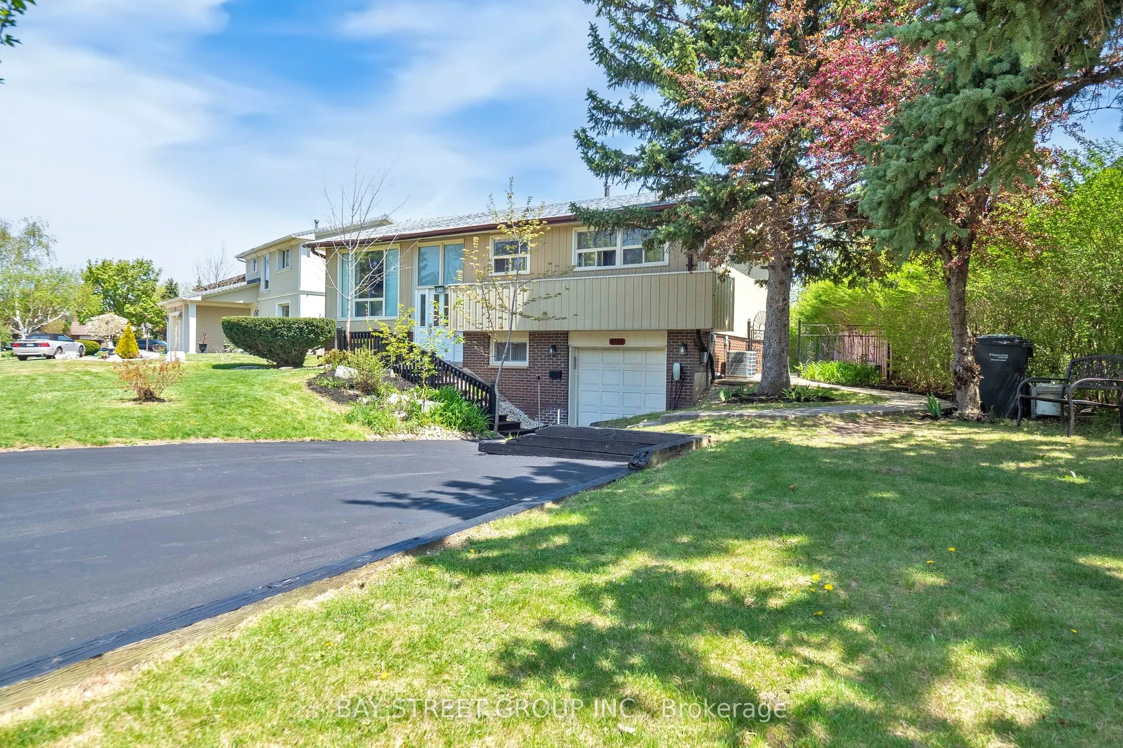 6119 Wabukayne Court