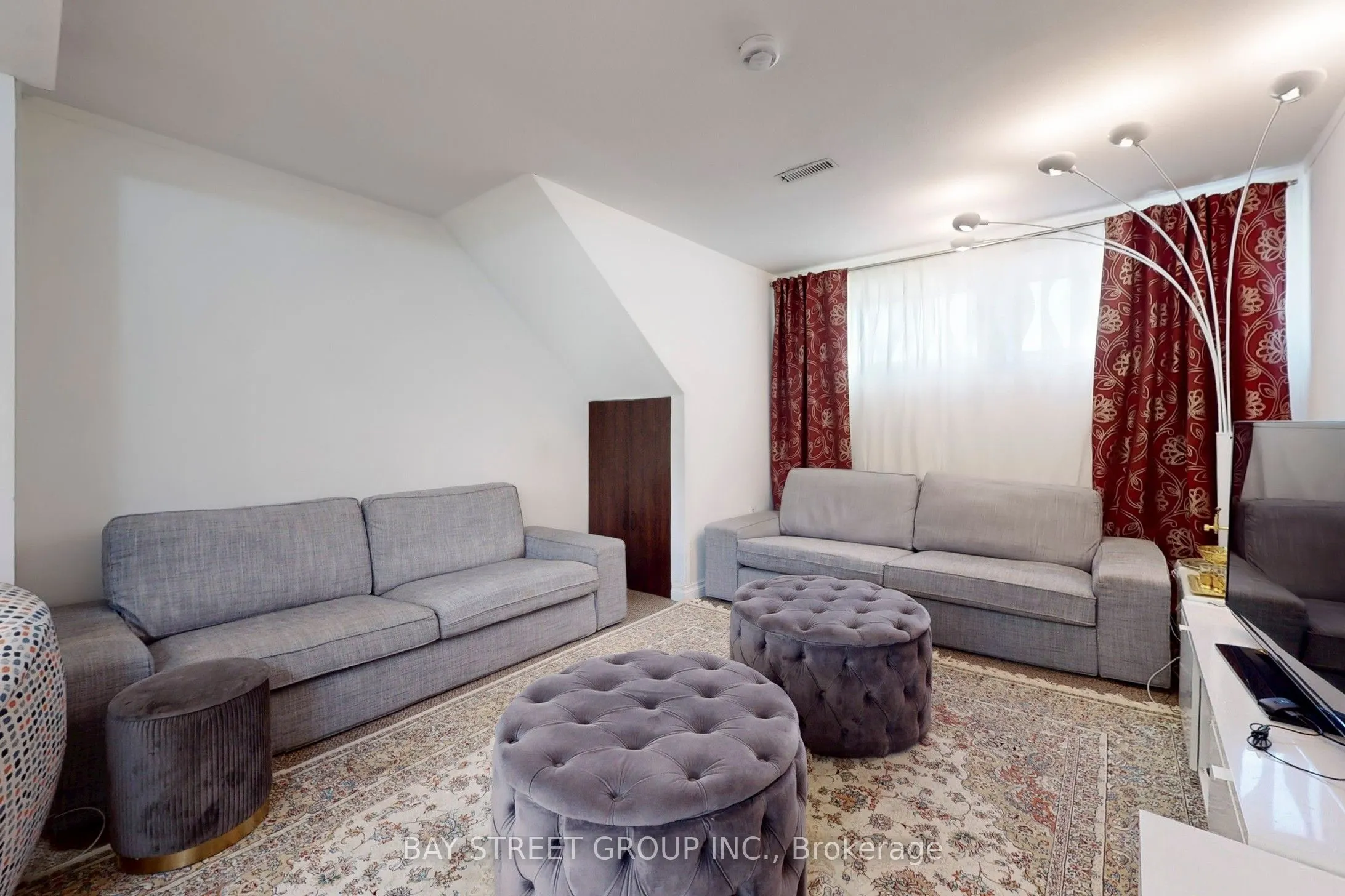 6119 Wabukayne Court