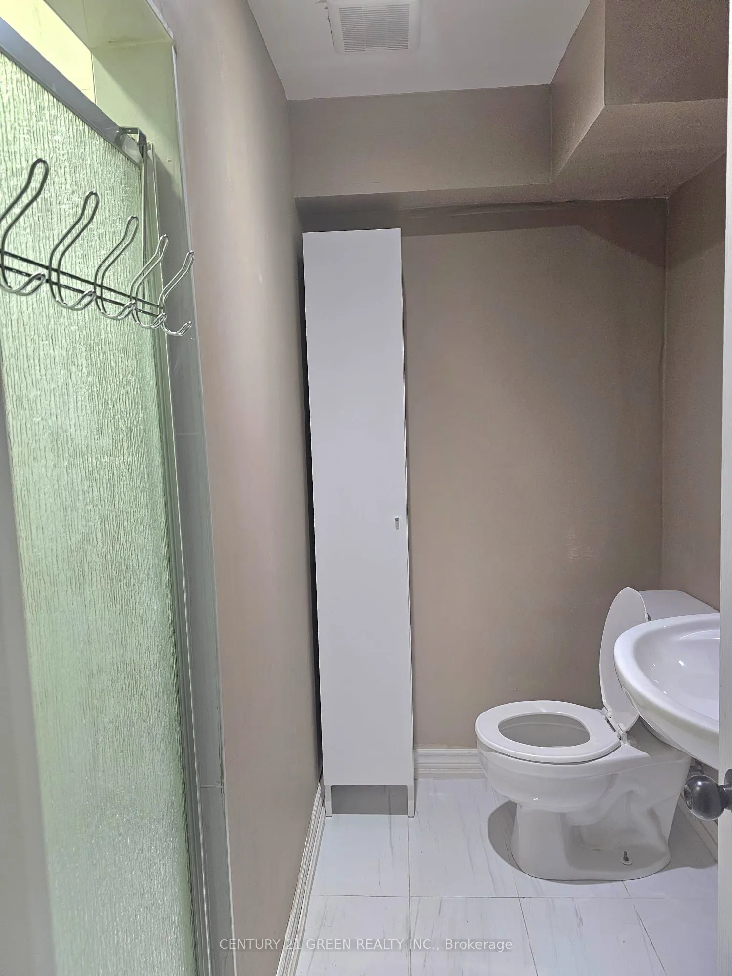 156 Holmes Crescent, #Bsmt
